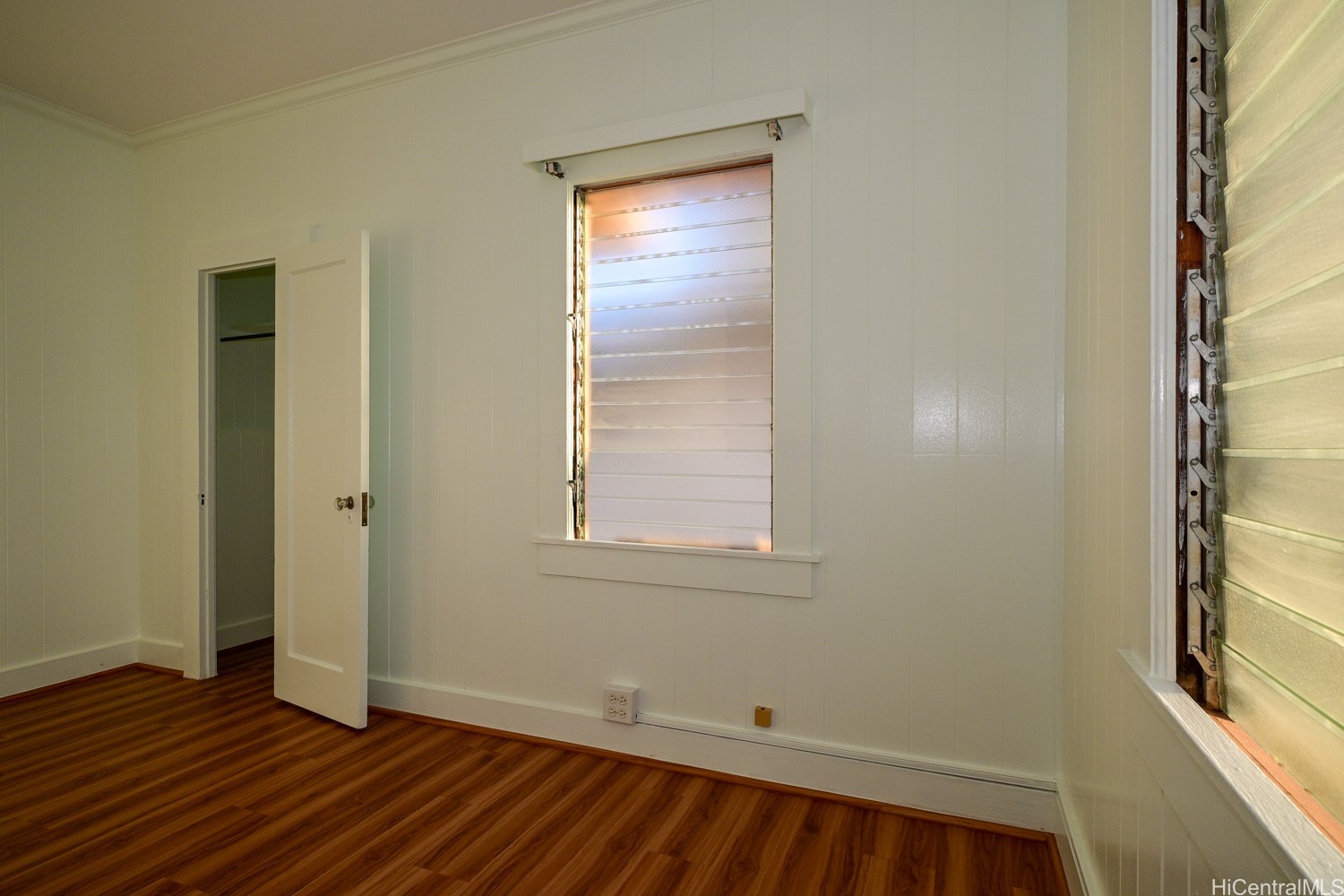 932 10th Avenue Property Photo 19