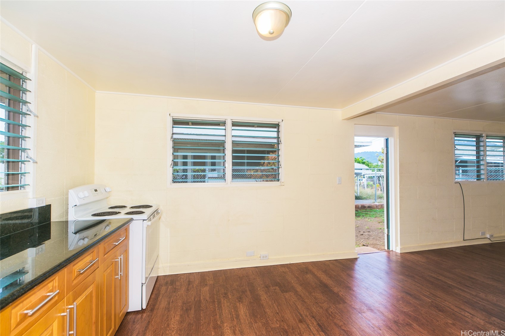 1112 4th Avenue Property Photo 6