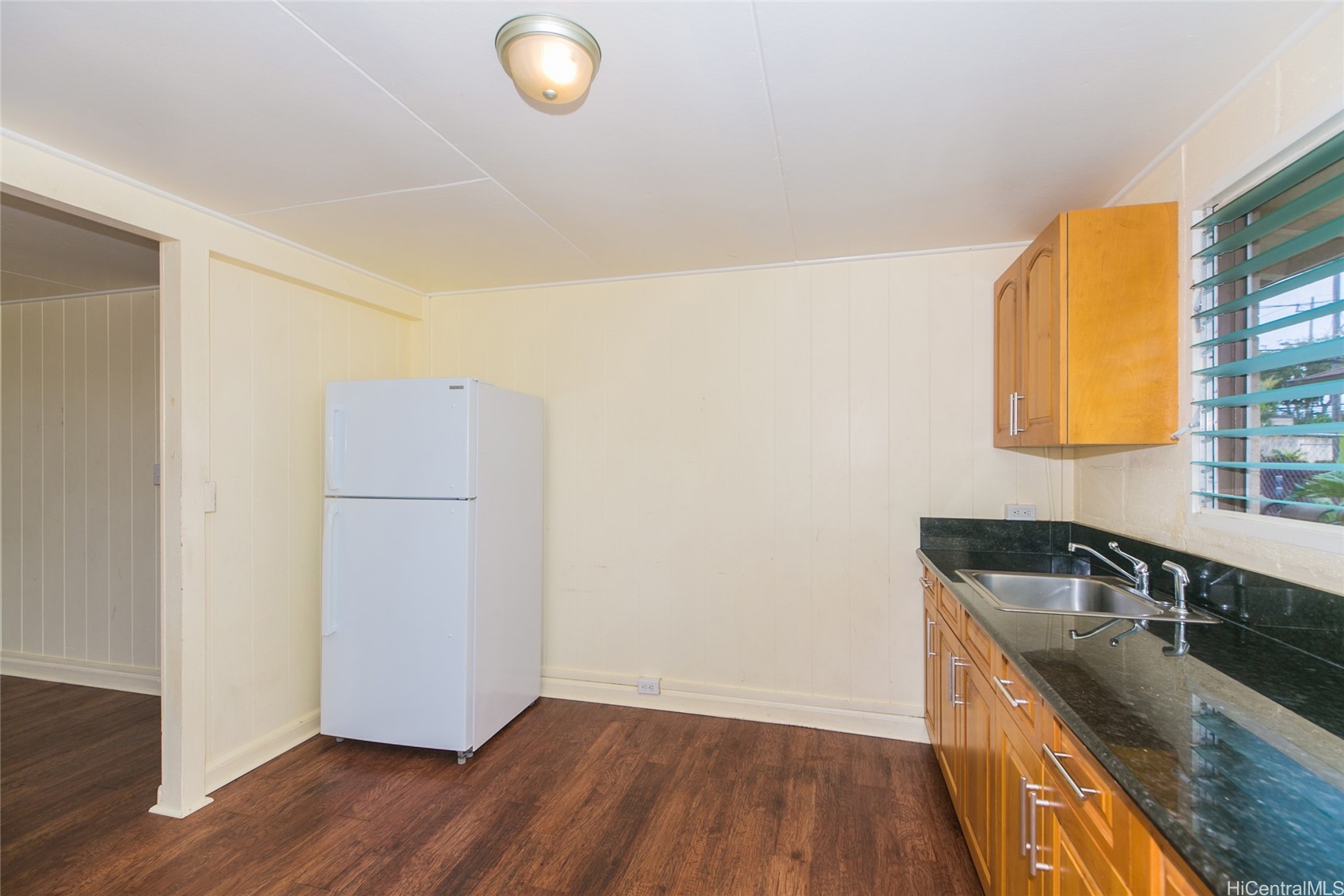 1112 4th Avenue Property Photo 9