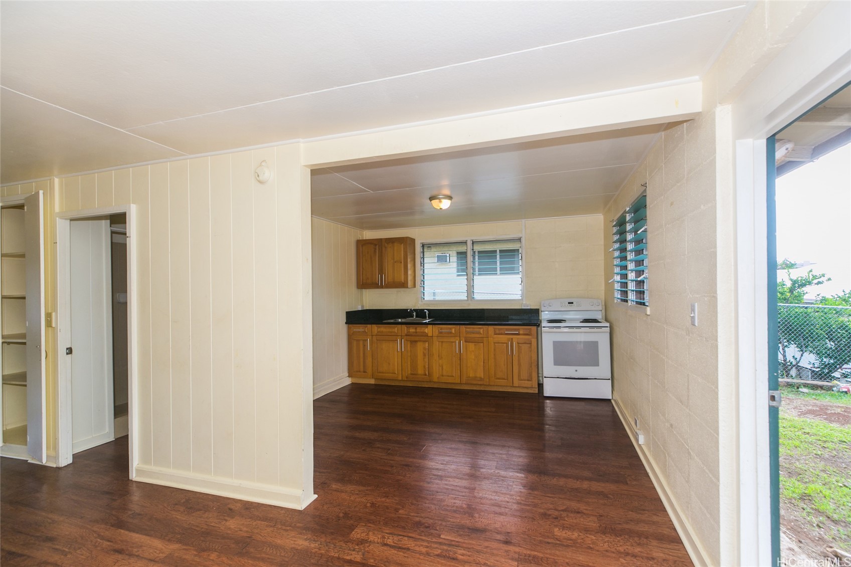 1112 4th Avenue Property Photo 10