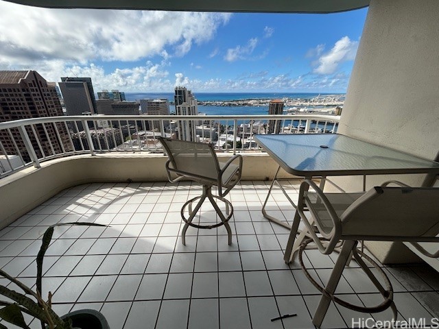 1212 Nuuanu Avenue 3805 Property Photo 1