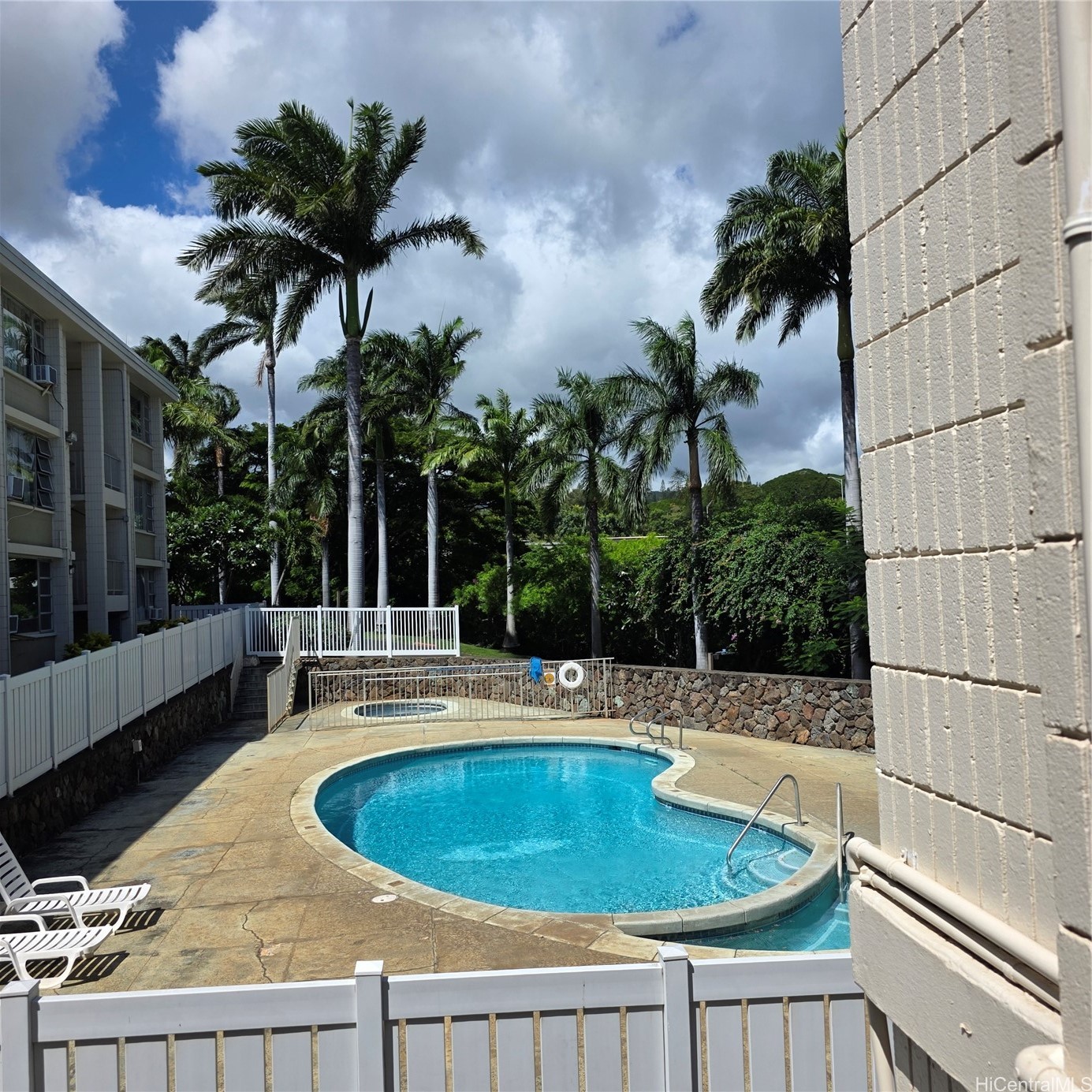 98-1042 Moanalua Road 2-204 Property Photo 20