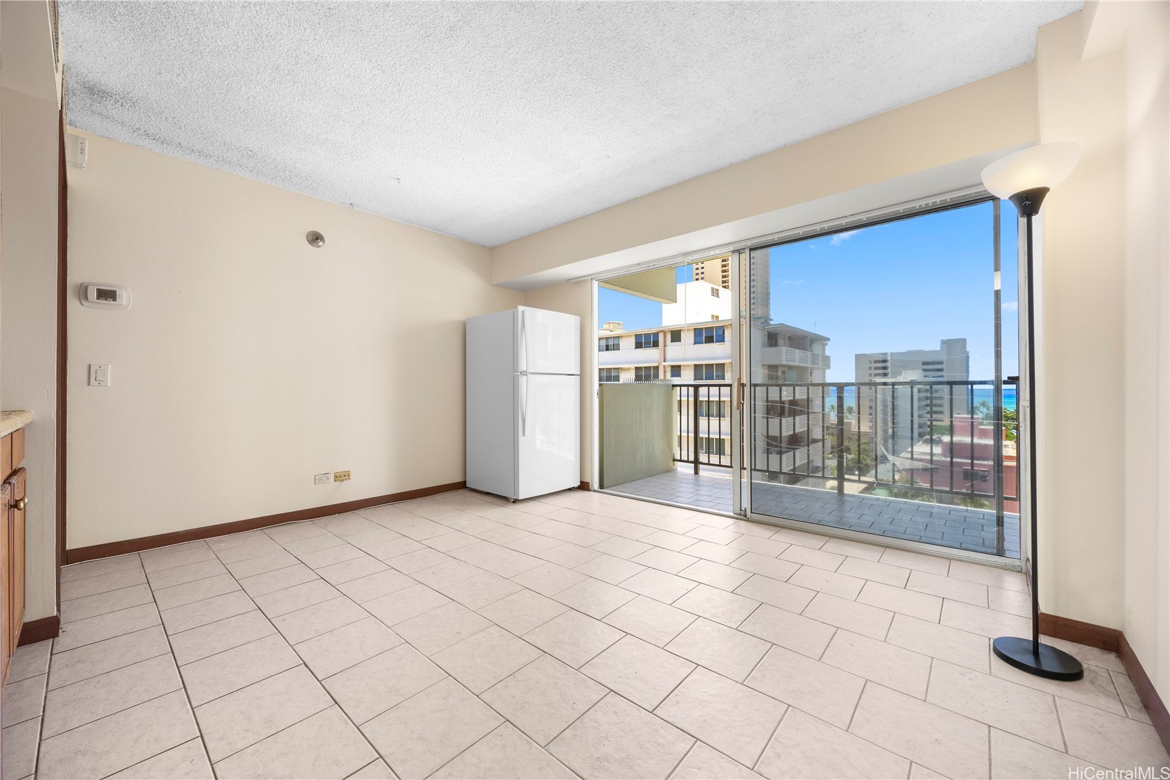 2440 Kuhio Avenue 907 Property Photo 6