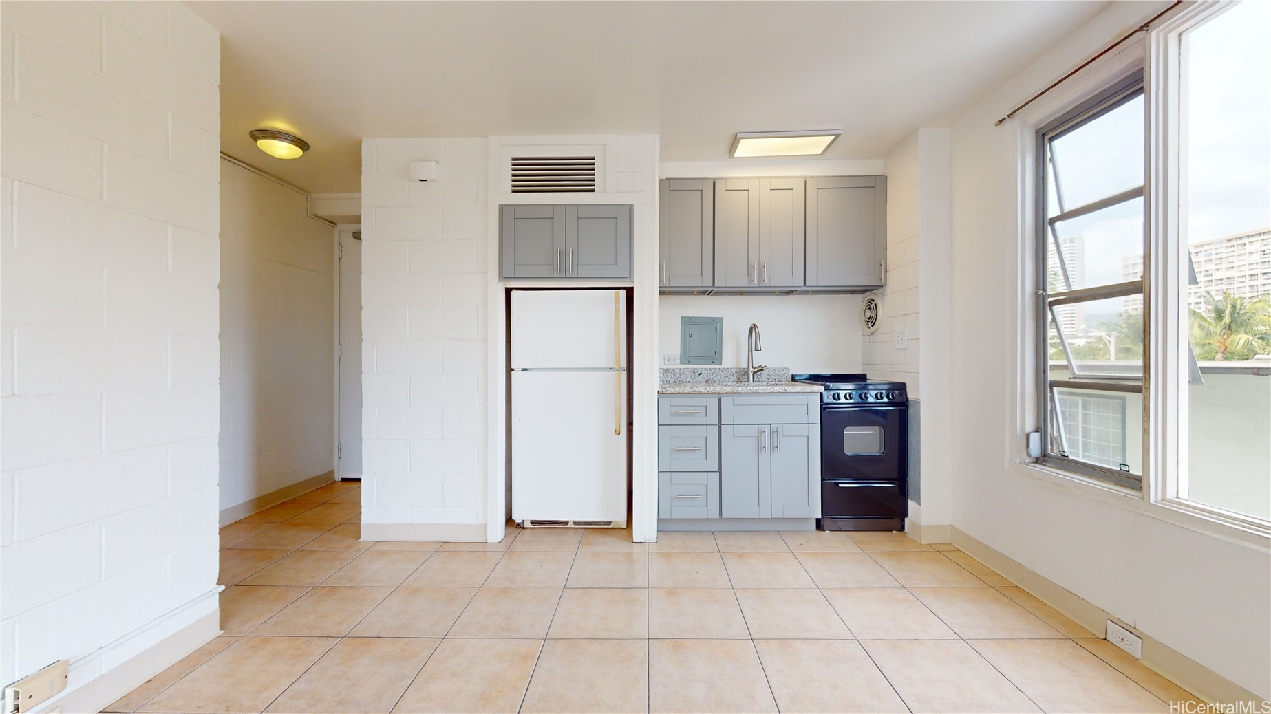 445 Kaiolu Street 311 Property Photo 14
