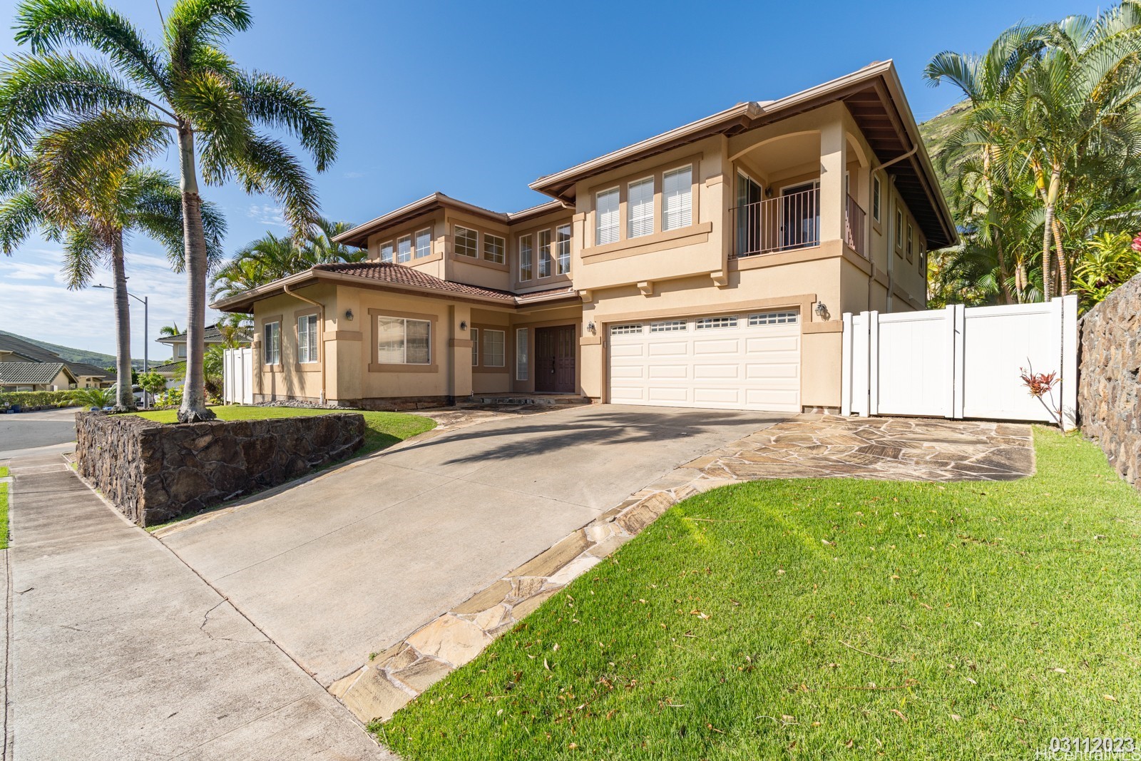 1018 Kaolo Street Property Photo 1