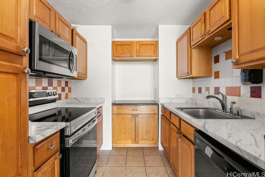 3161 Ala Ilima Street 2207 Property Photo 6