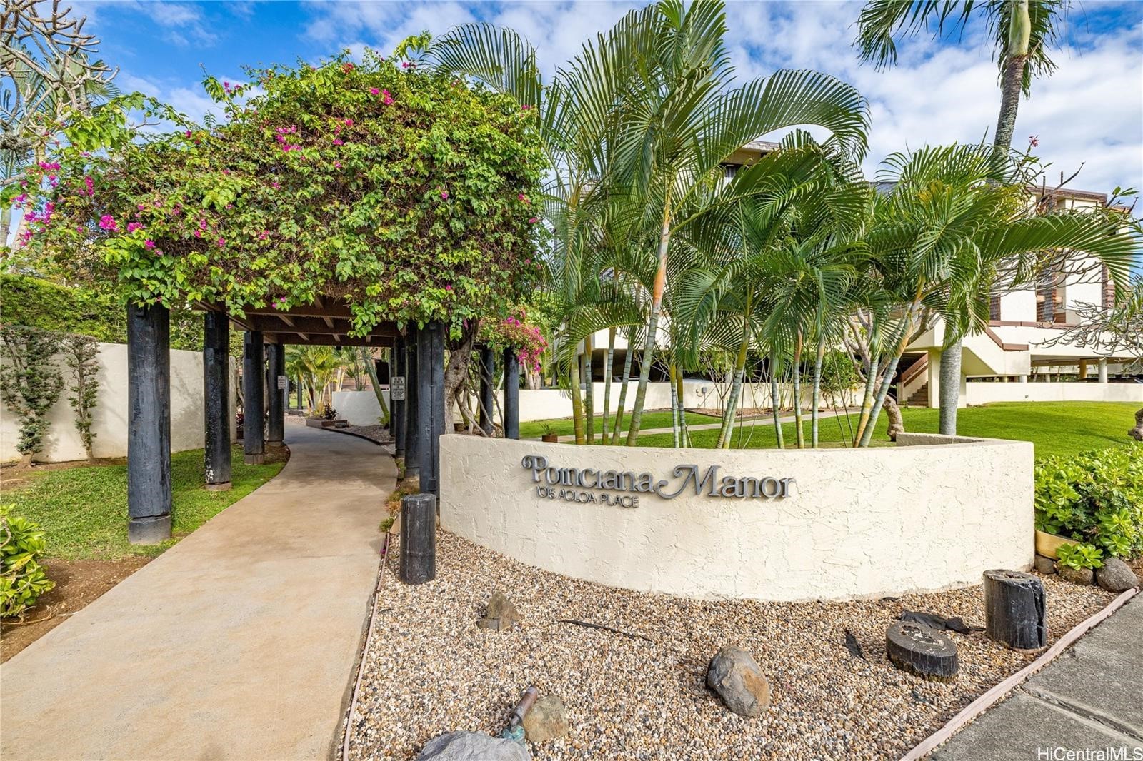 1015 Aoloa Place 314 Property Photo 2