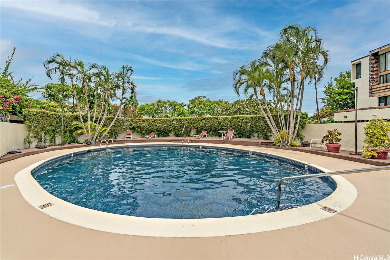 1015 Aoloa Place 314 Property Photo 3