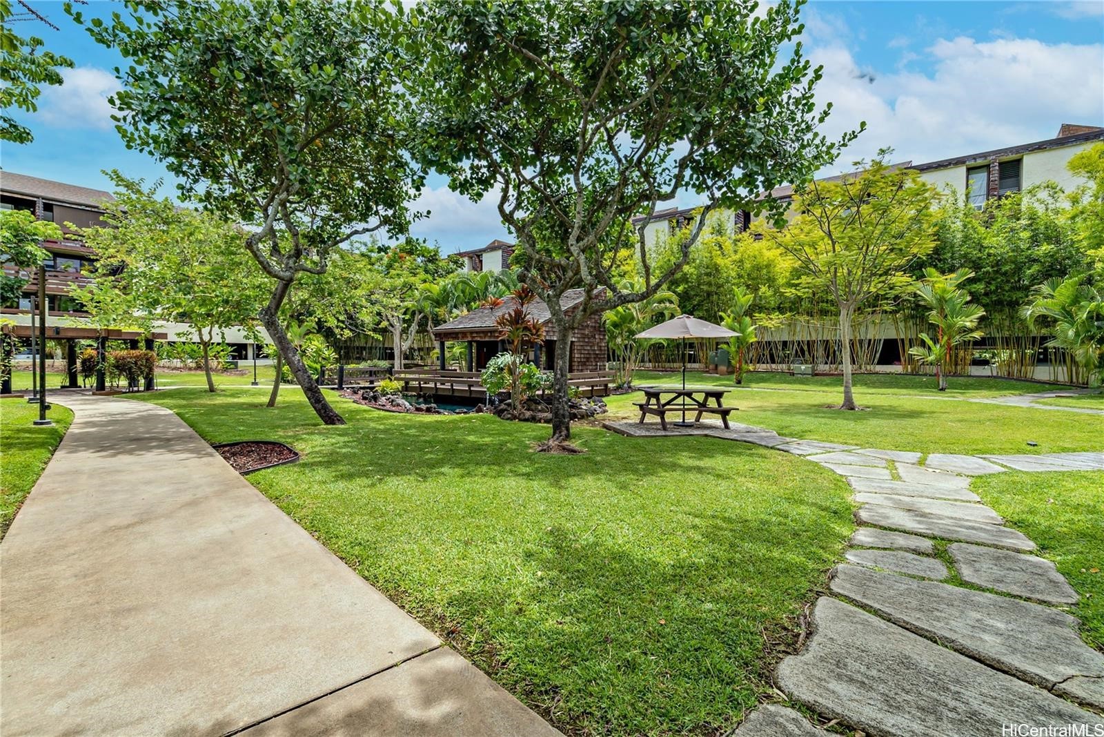 1015 Aoloa Place 314 Property Photo 4