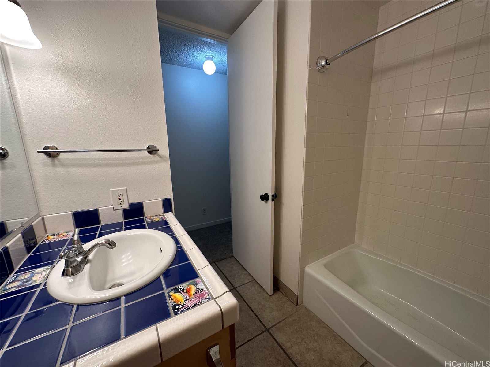 1015 Aoloa Place 314 Property Photo 15