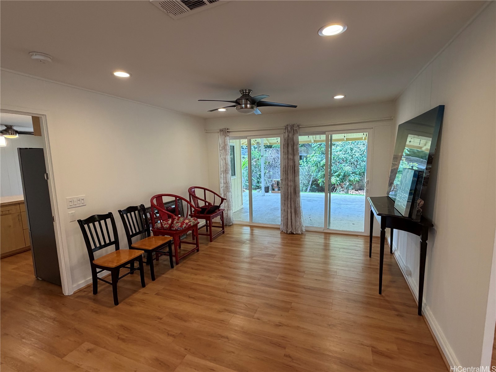 305 Halaki Street Property Photo 6