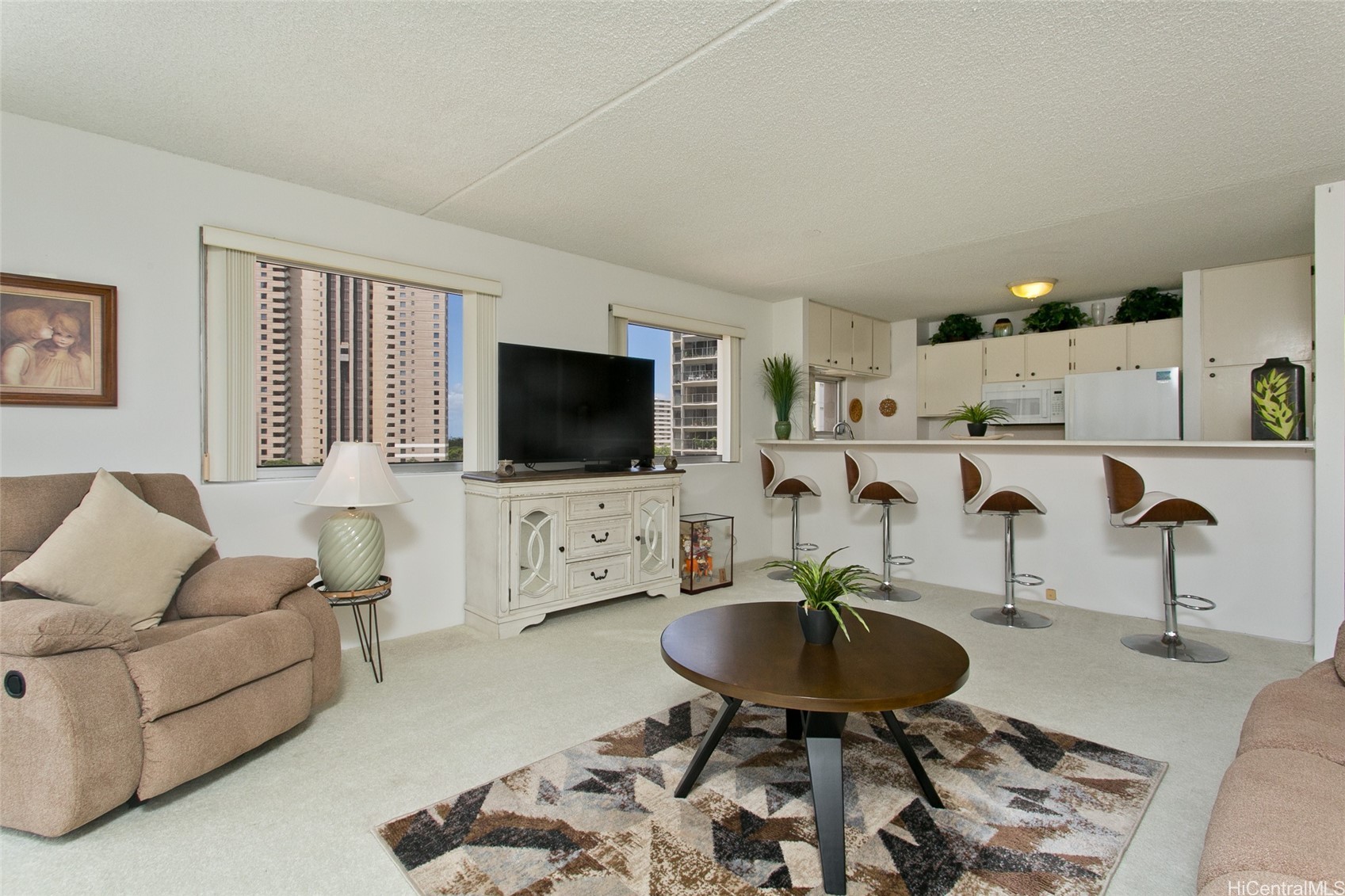 400 Hobron Lane 701 Property Photo 3