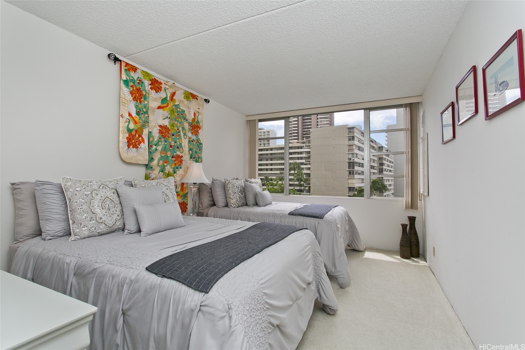 400 Hobron Lane 701 Property Photo 6