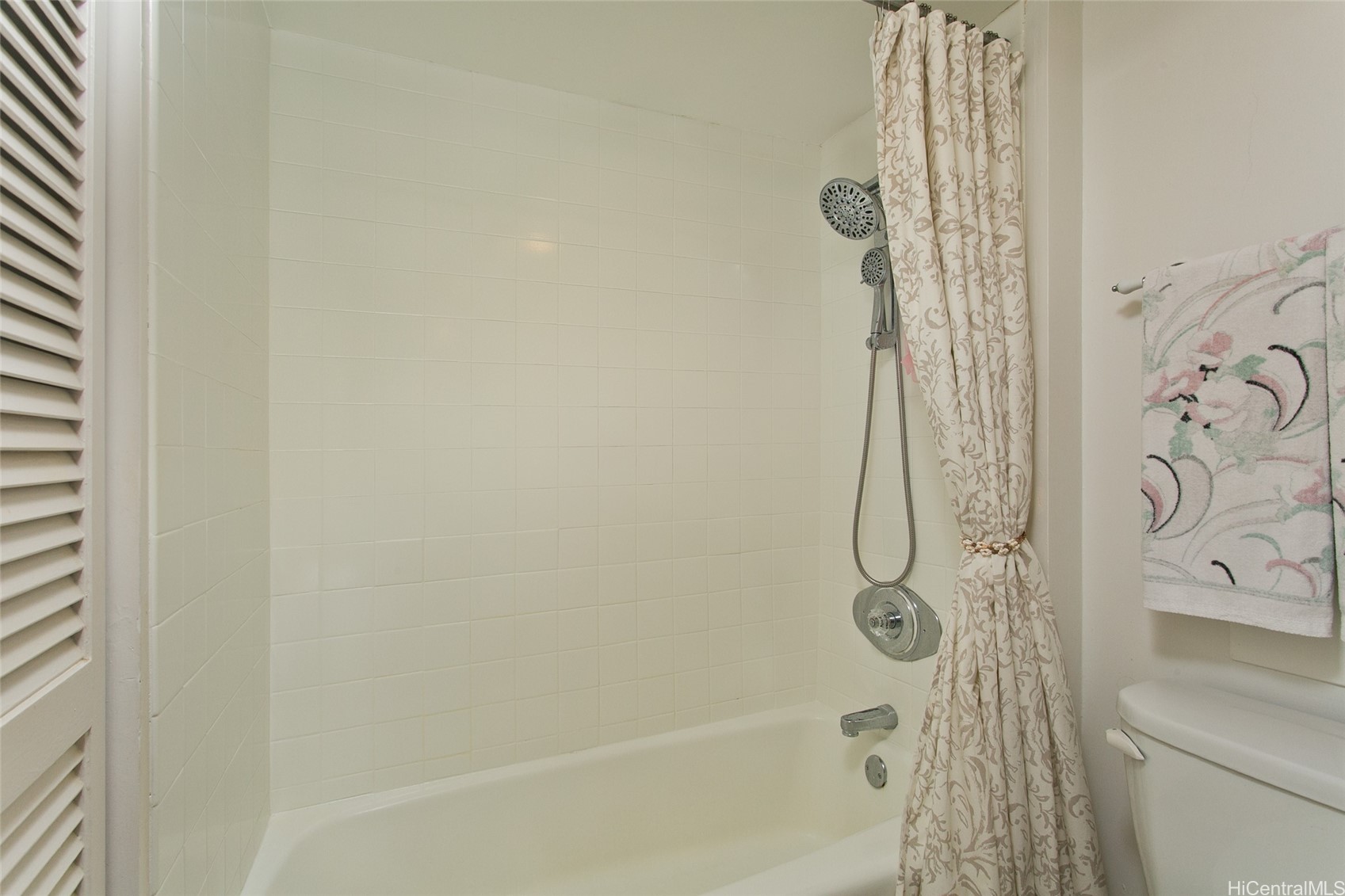 400 Hobron Lane 701 Property Photo 8