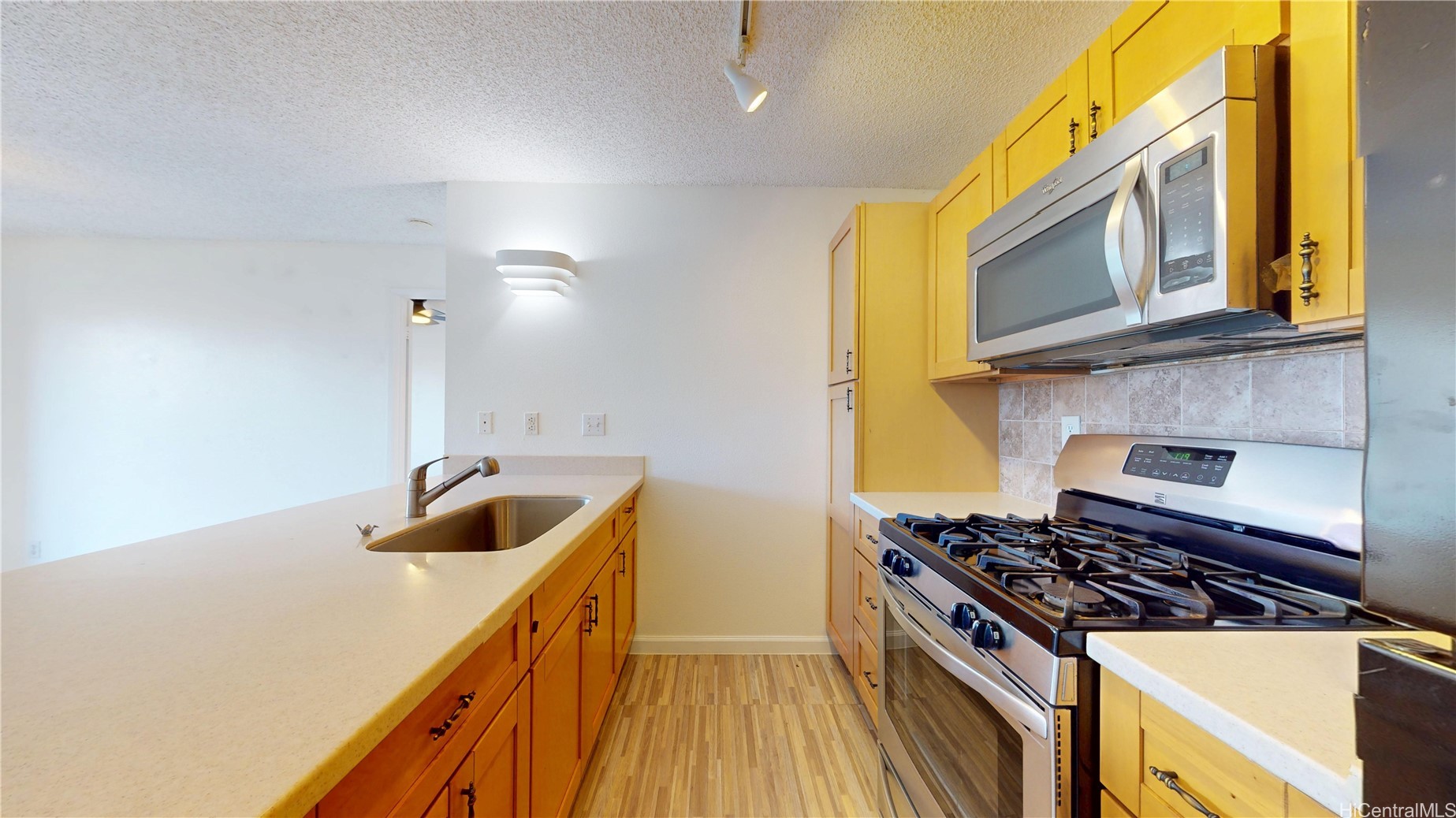 91-214 Hanapouli Circle 32f Property Photo 4
