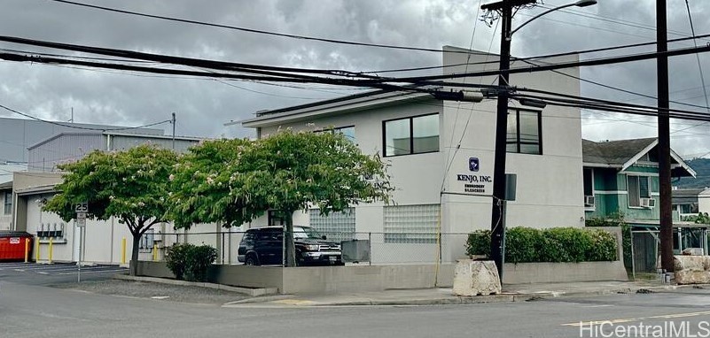 524 Kalihi Street Property Photo 2