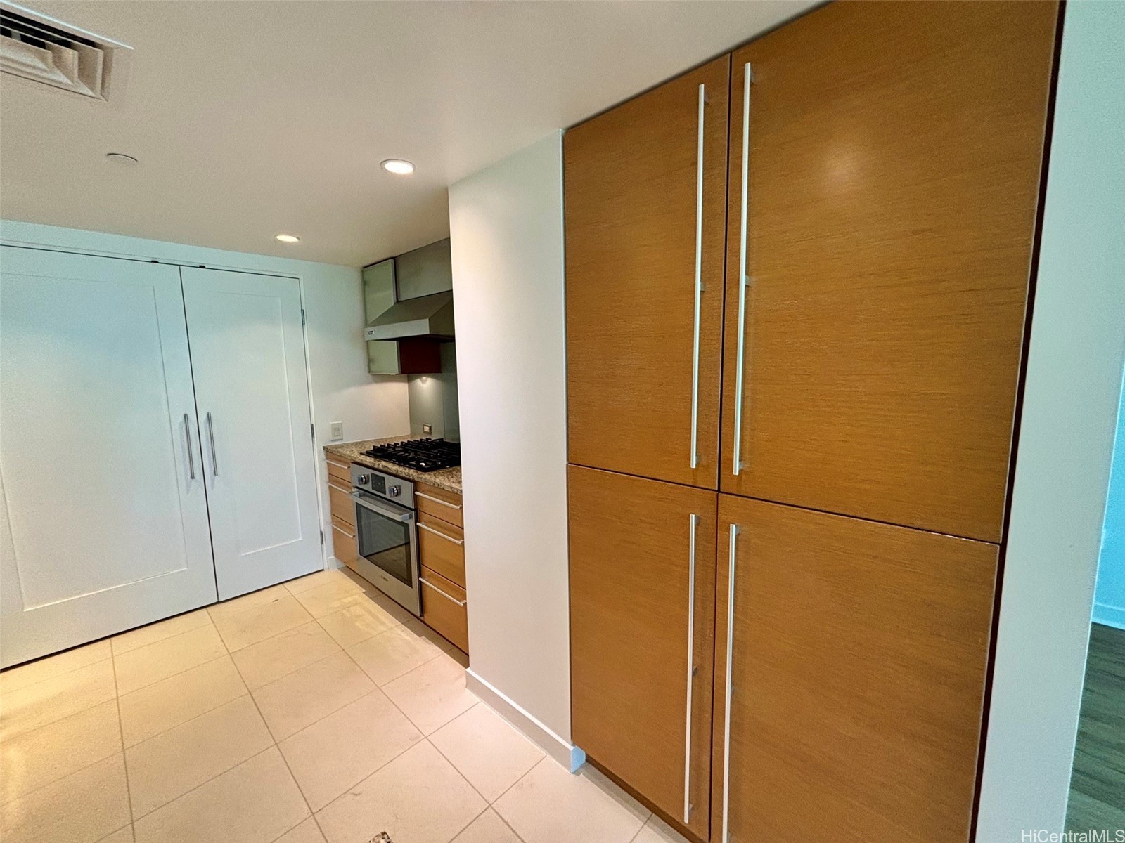 1177 Queen Street 604 Property Photo 9