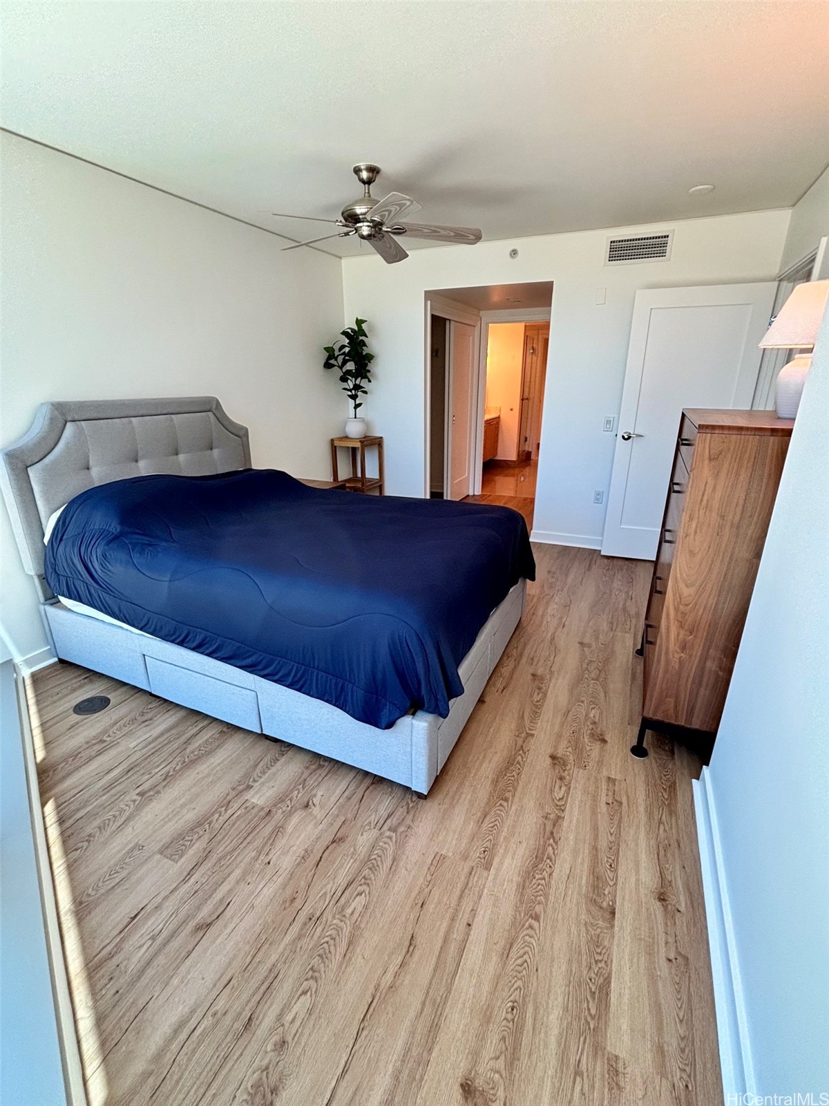 1177 Queen Street 604 Property Photo 11