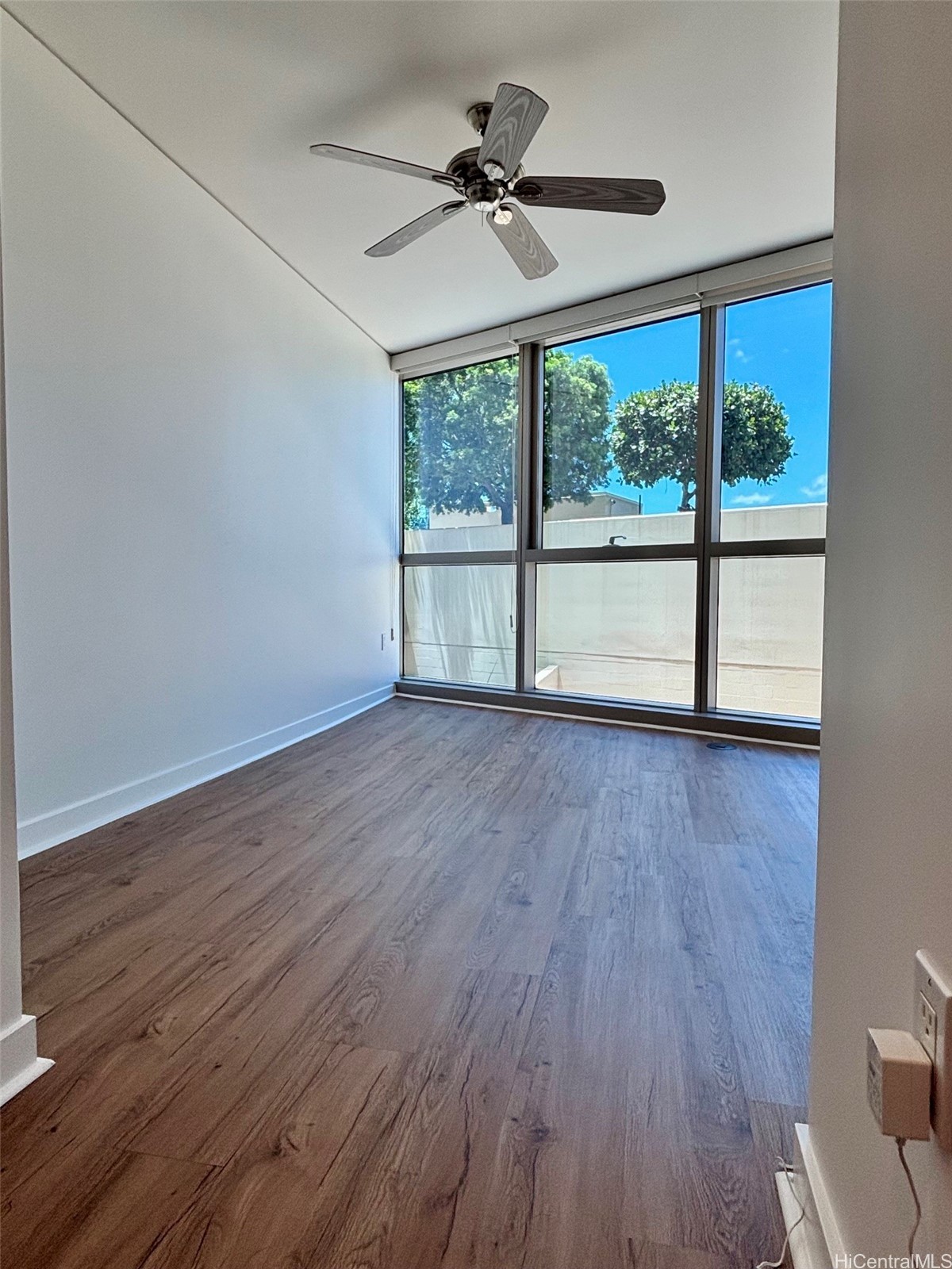 1177 Queen Street 604 Property Photo 14