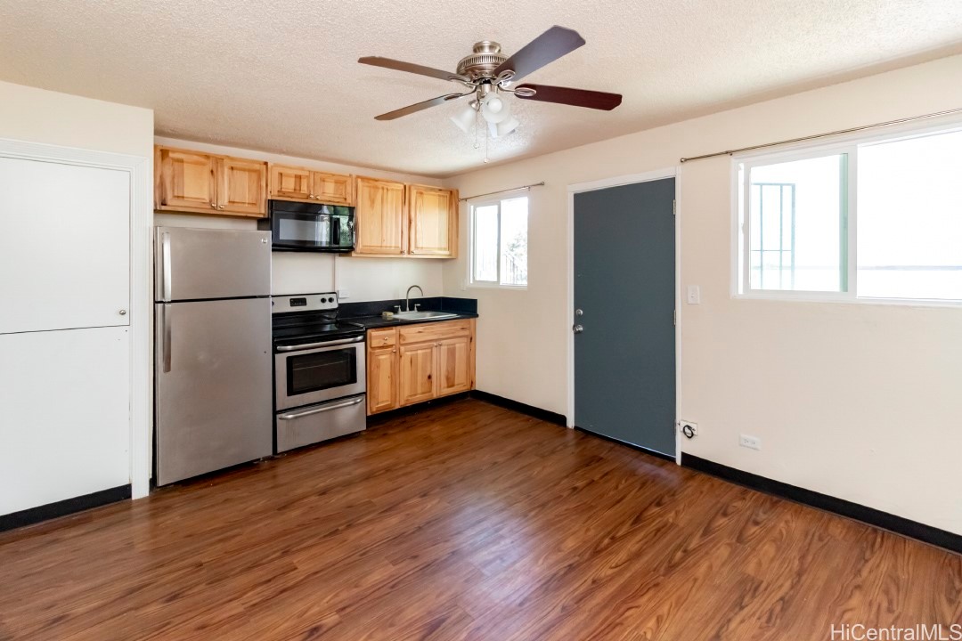2503 Ala Wai Boulevard J Property Photo 1