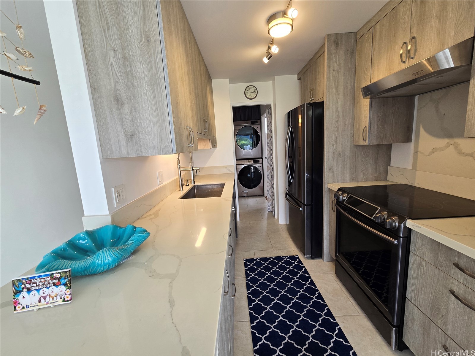 2233 Ala Wai Boulevard 12c Property Photo 1