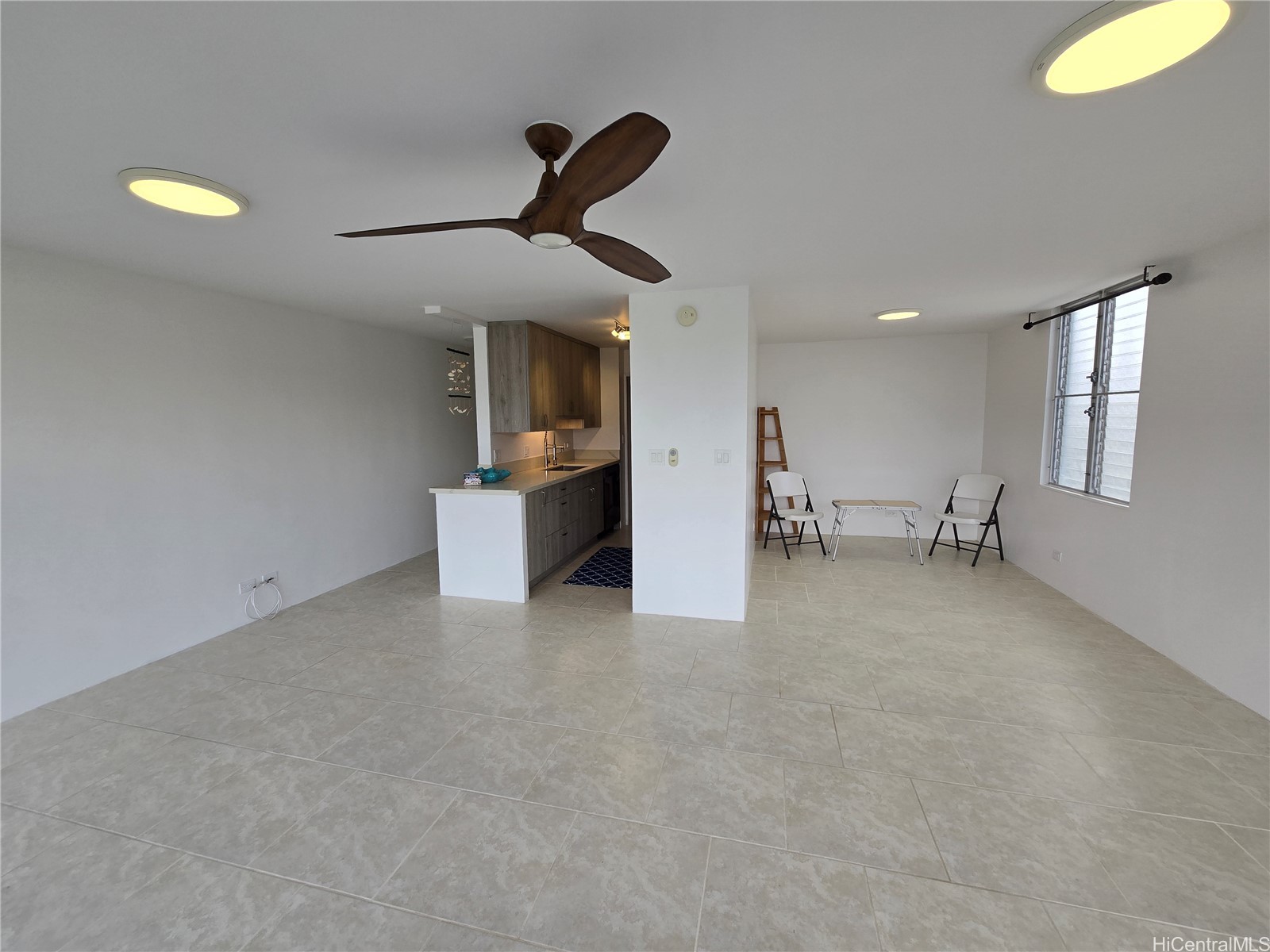 2233 Ala Wai Boulevard 12c Property Photo 5
