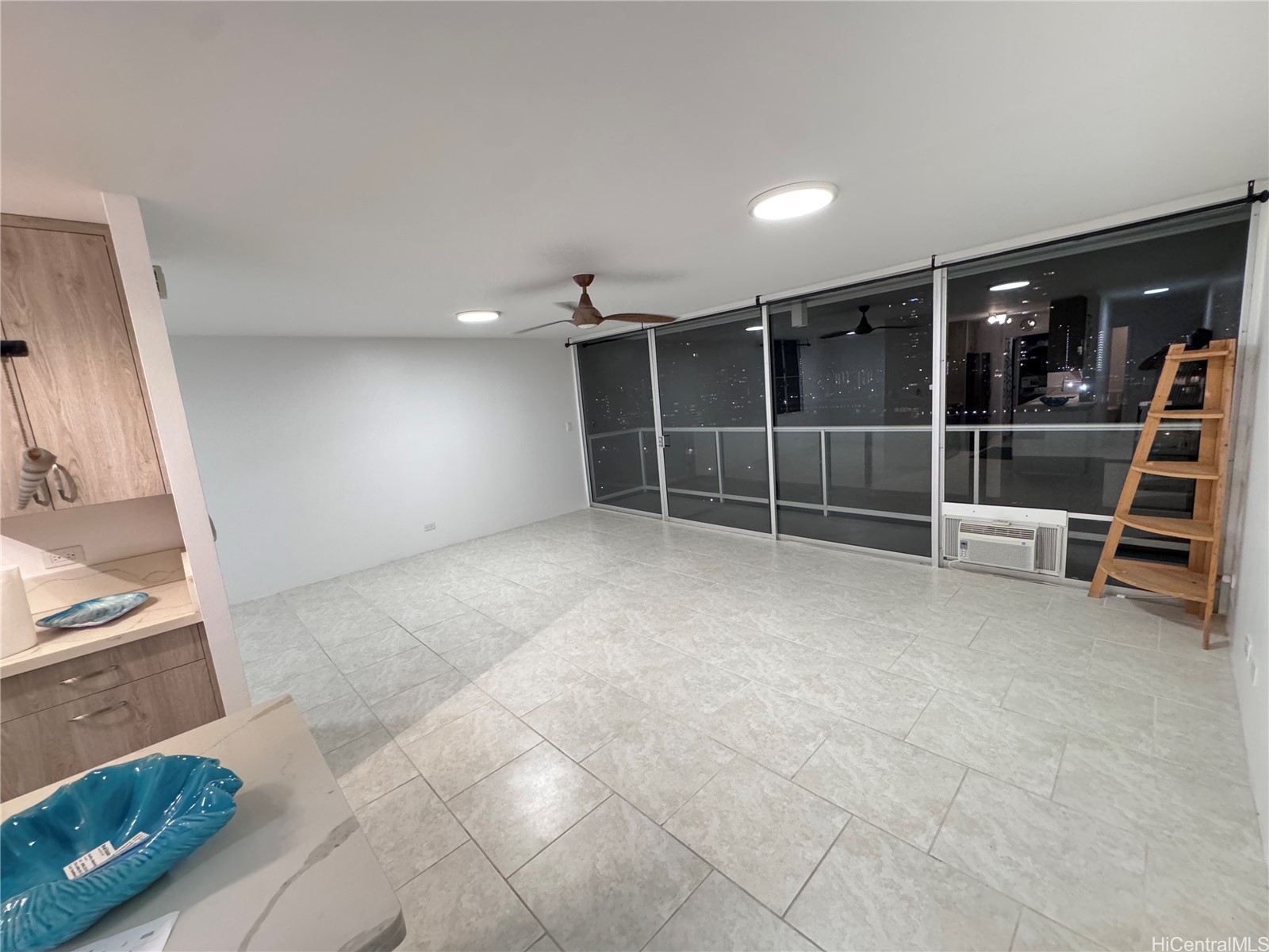 2233 Ala Wai Boulevard 12c Property Photo 8