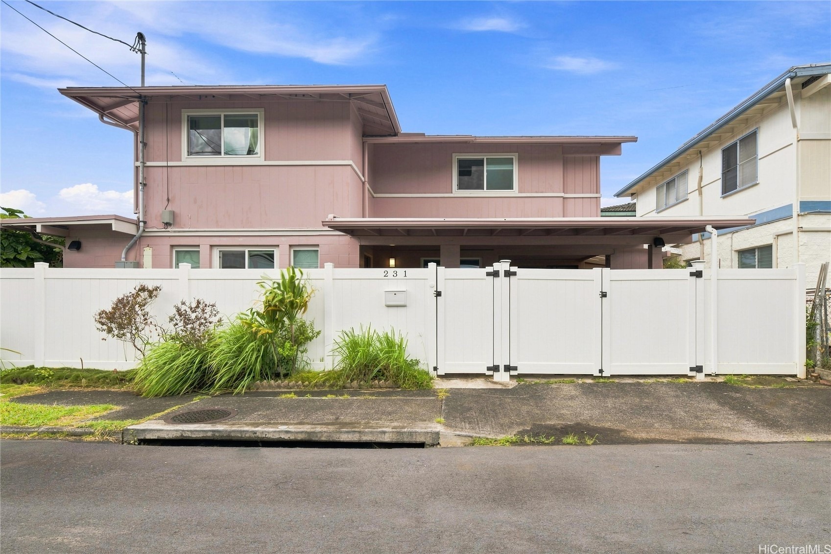 231 Naone Street