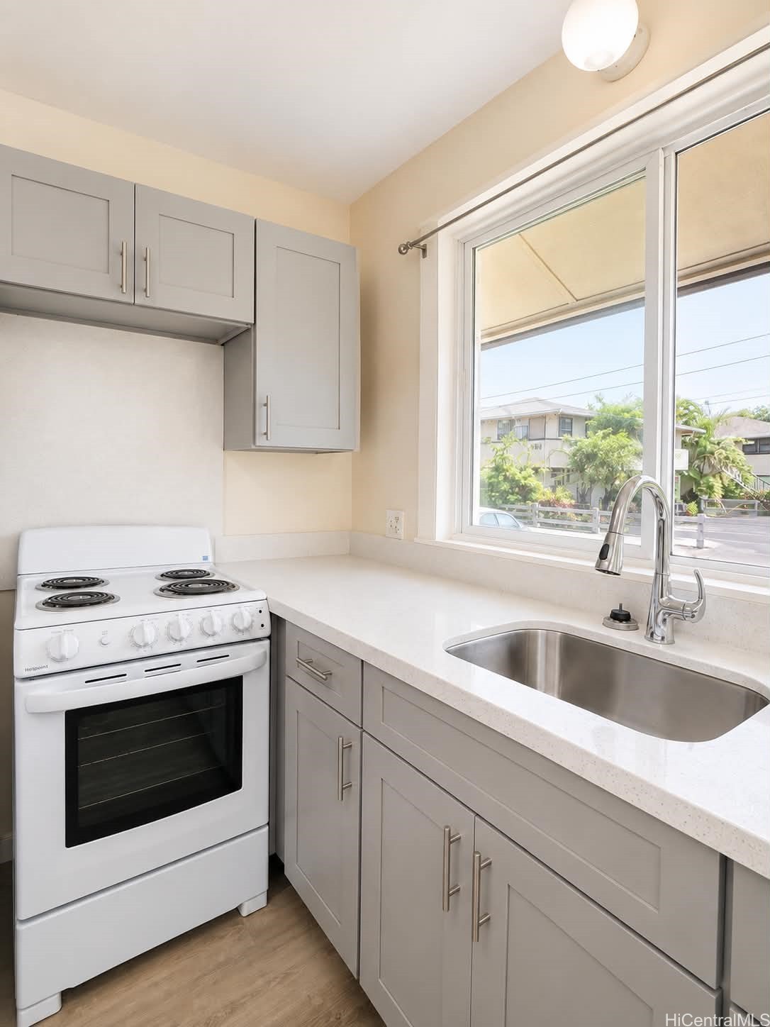 726 Kihapai Place Property Photo 8