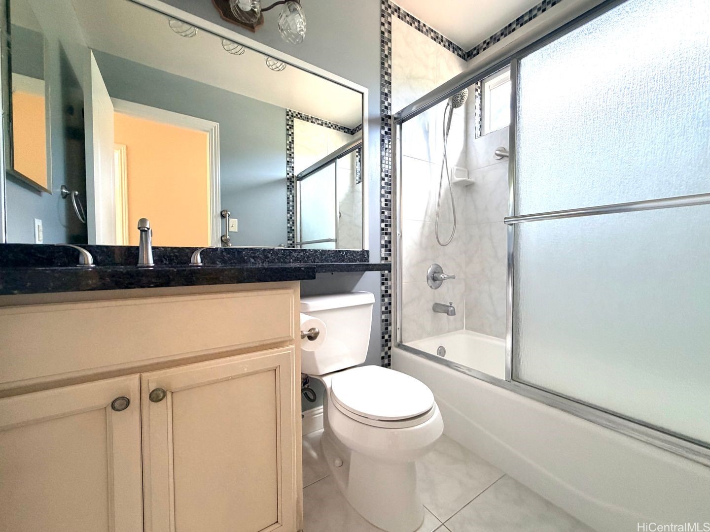 744 Kalanipuu Street Property Photo 12