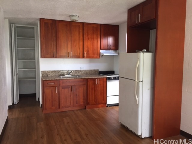 1801 Keeaumoku Street 301 Property Photo 2