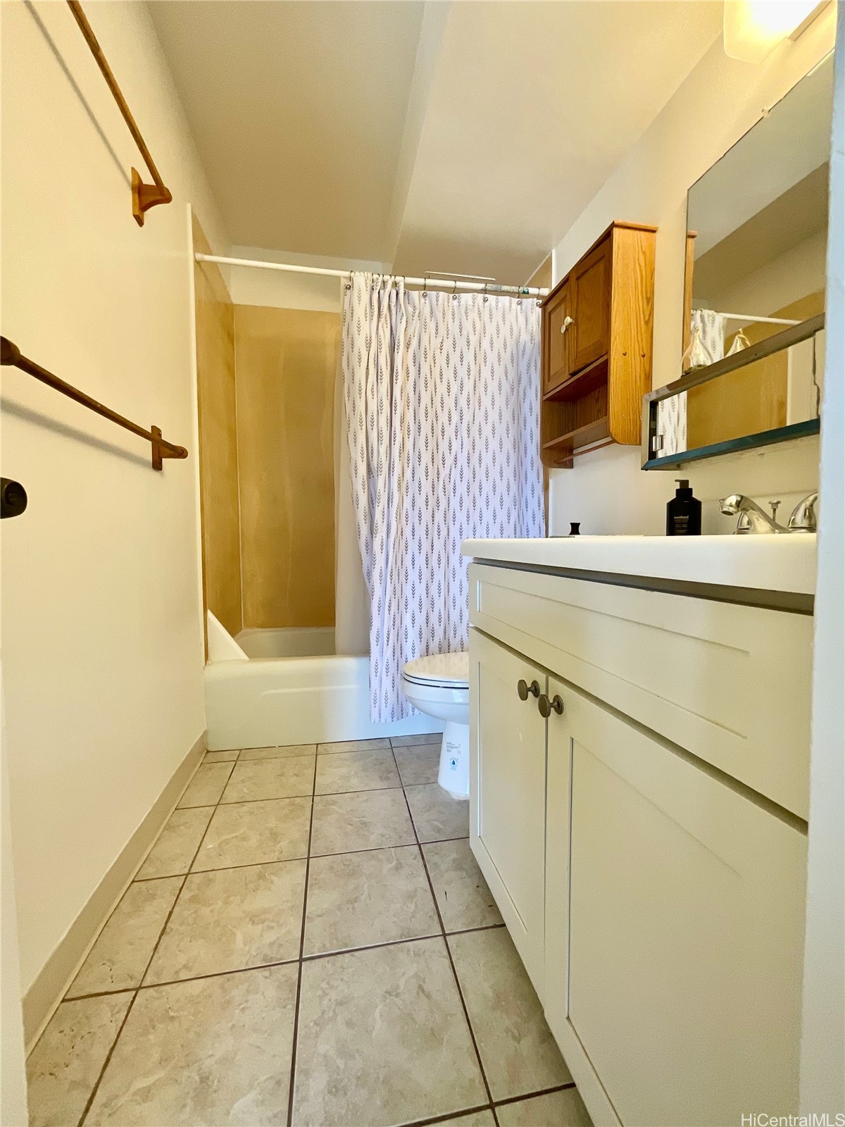 1516 Ward Avenue 701 Property Photo 4