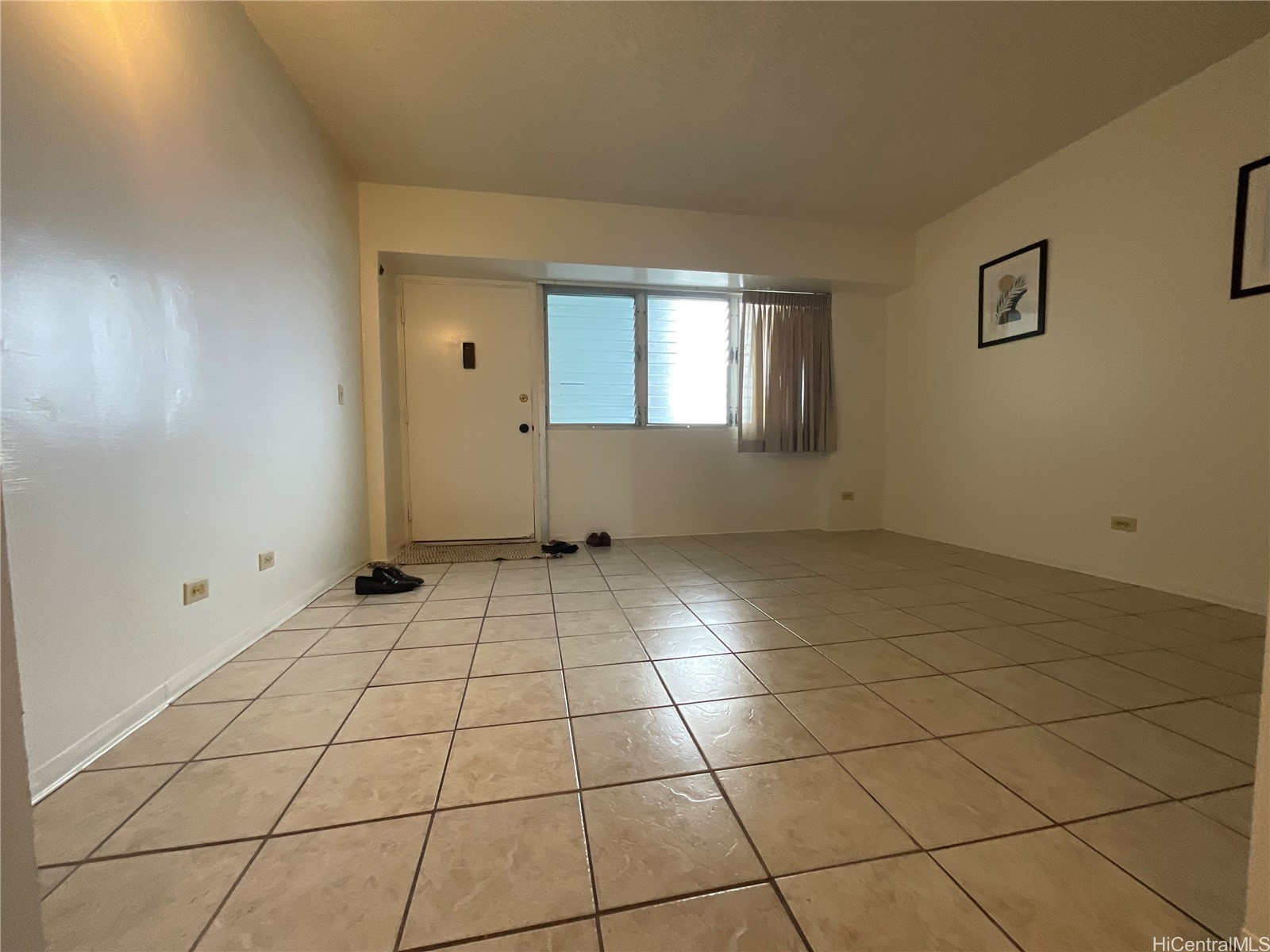 1516 Ward Avenue 701 Property Photo 6