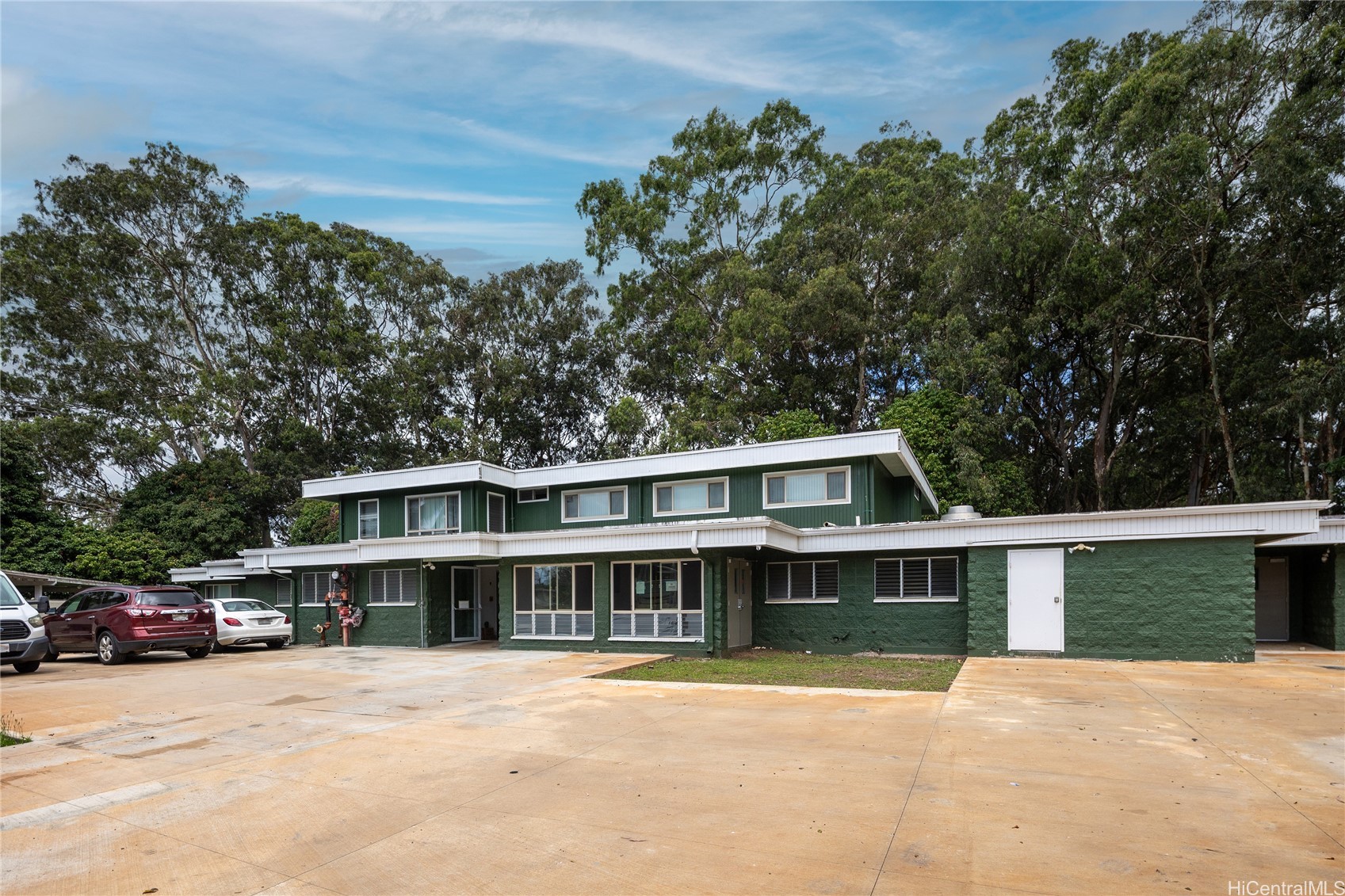148 Lakeview Circle Property Photo 1