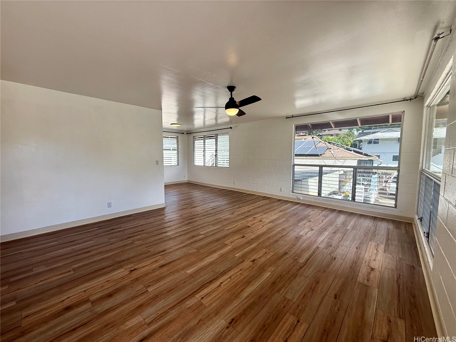2826 Booth Road Upper Property Photo 4