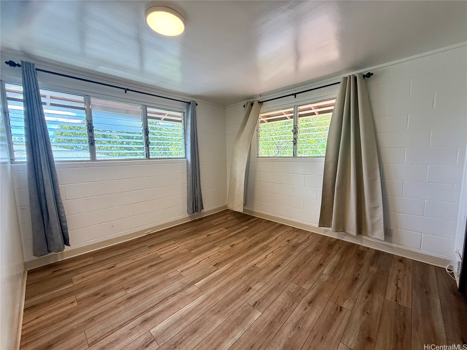 2826 Booth Road Upper Property Photo 12