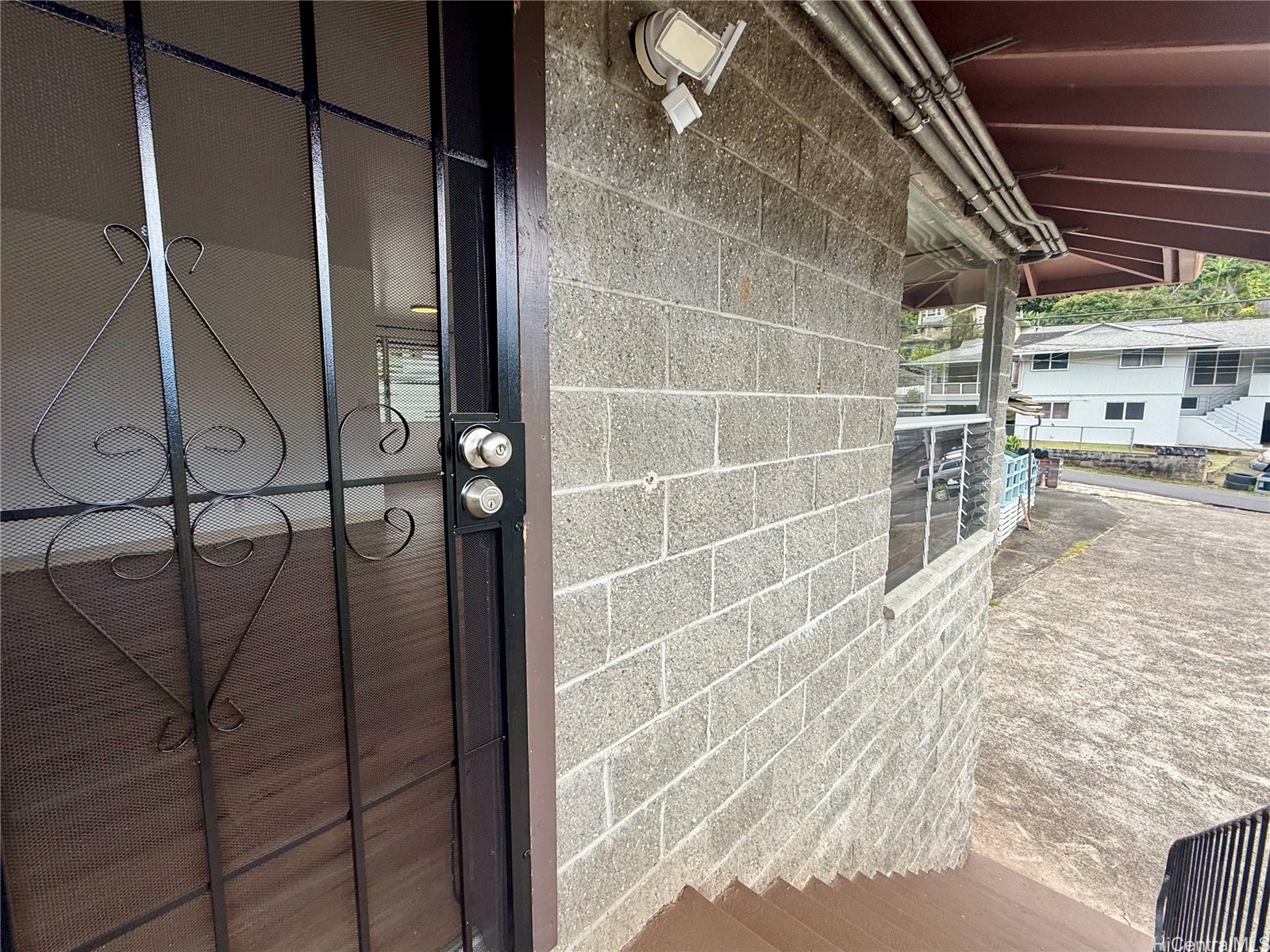 2826 Booth Road Upper Property Photo 19