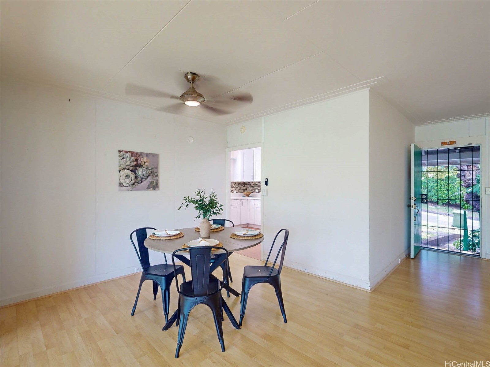2035 Kakela Drive Property Photo 5