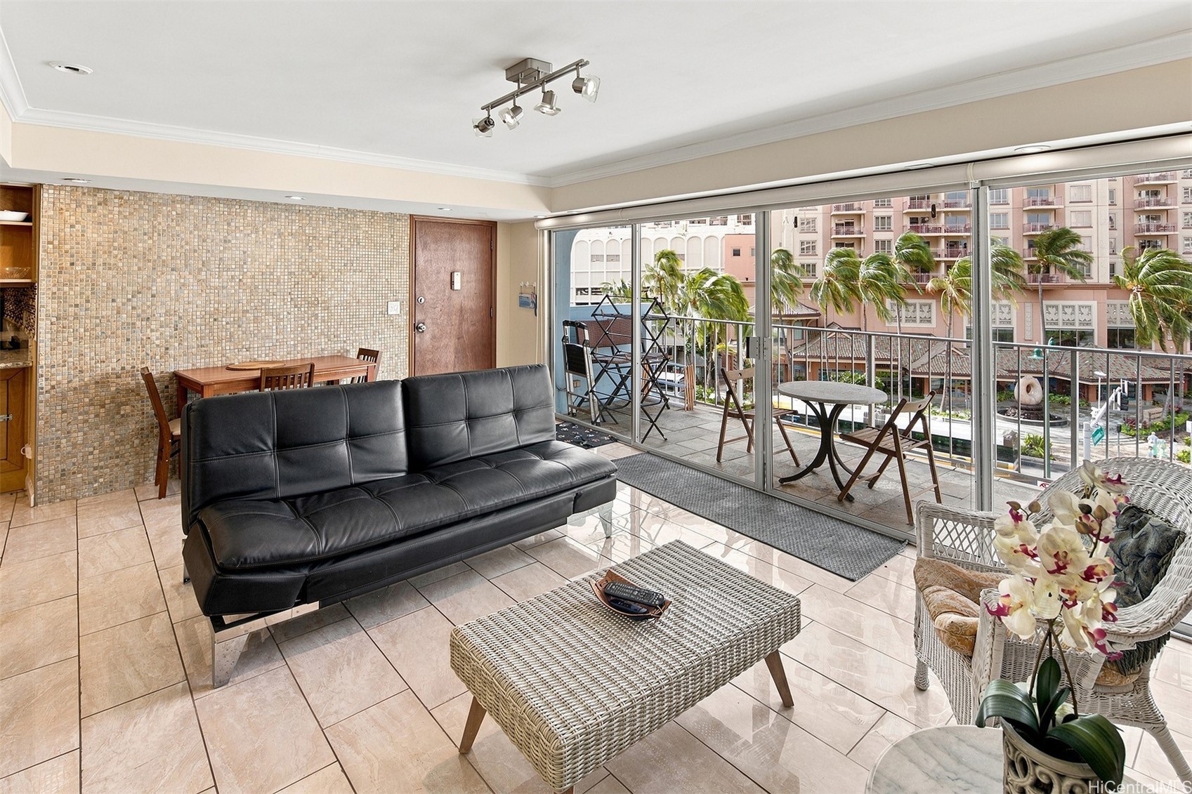 1804 Ala Moana Boulevard 6b Property Photo 3