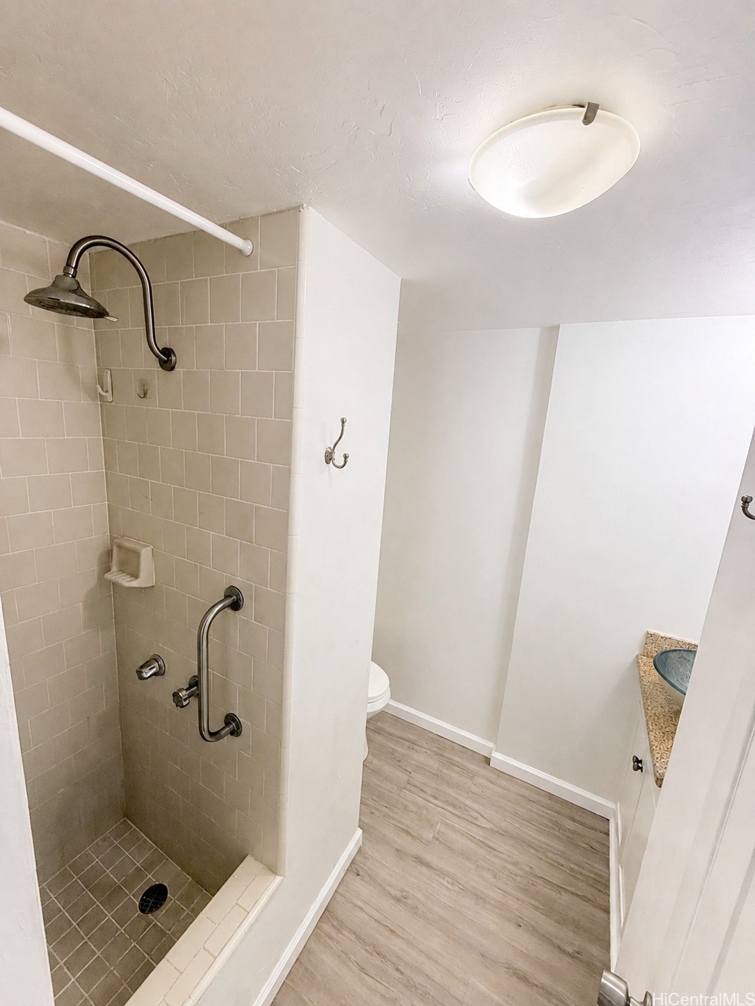 222 Kaiulani Avenue 306 Property Photo 15