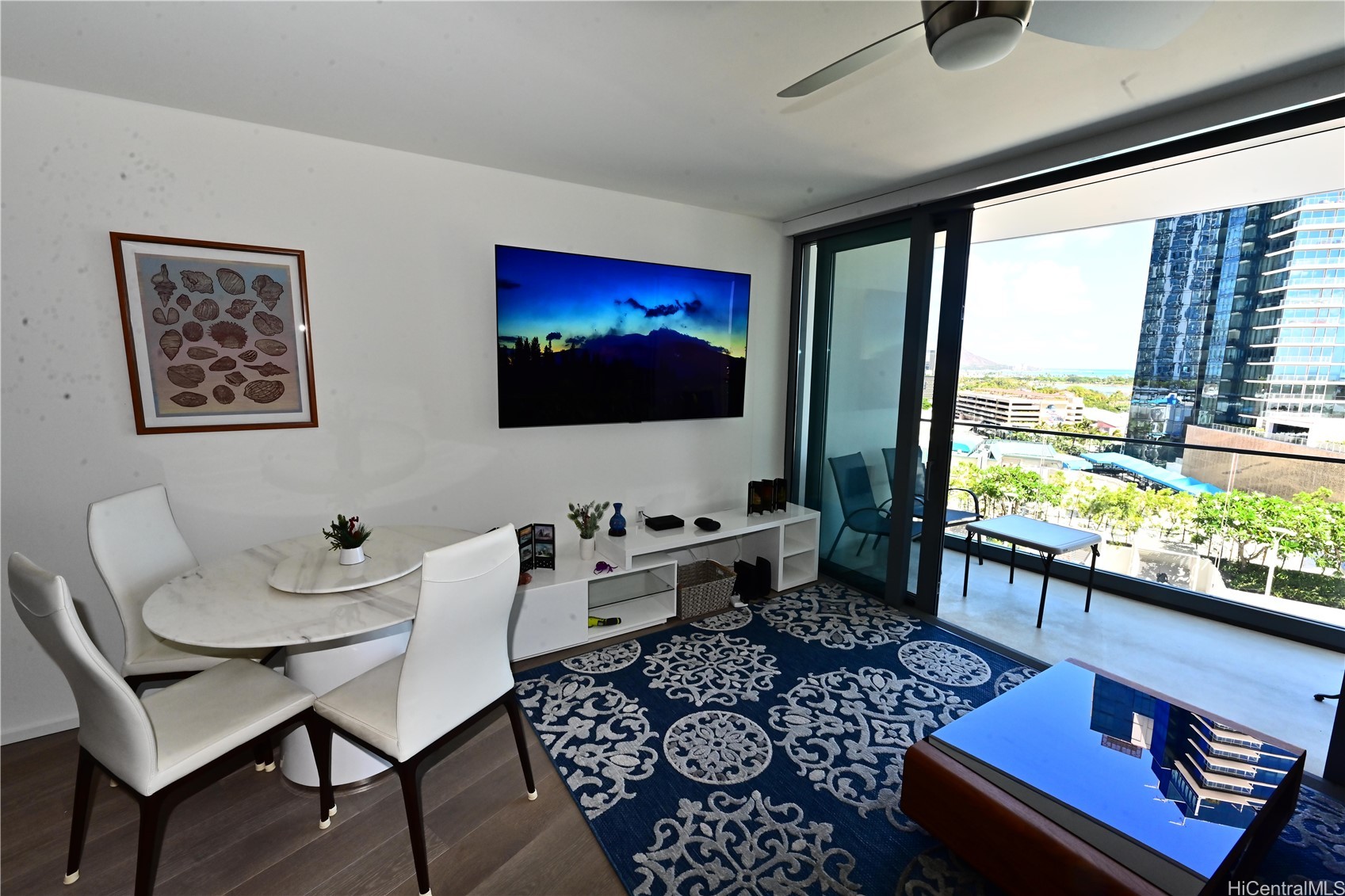 1000 Auahi Street 1004 Property Photo 3