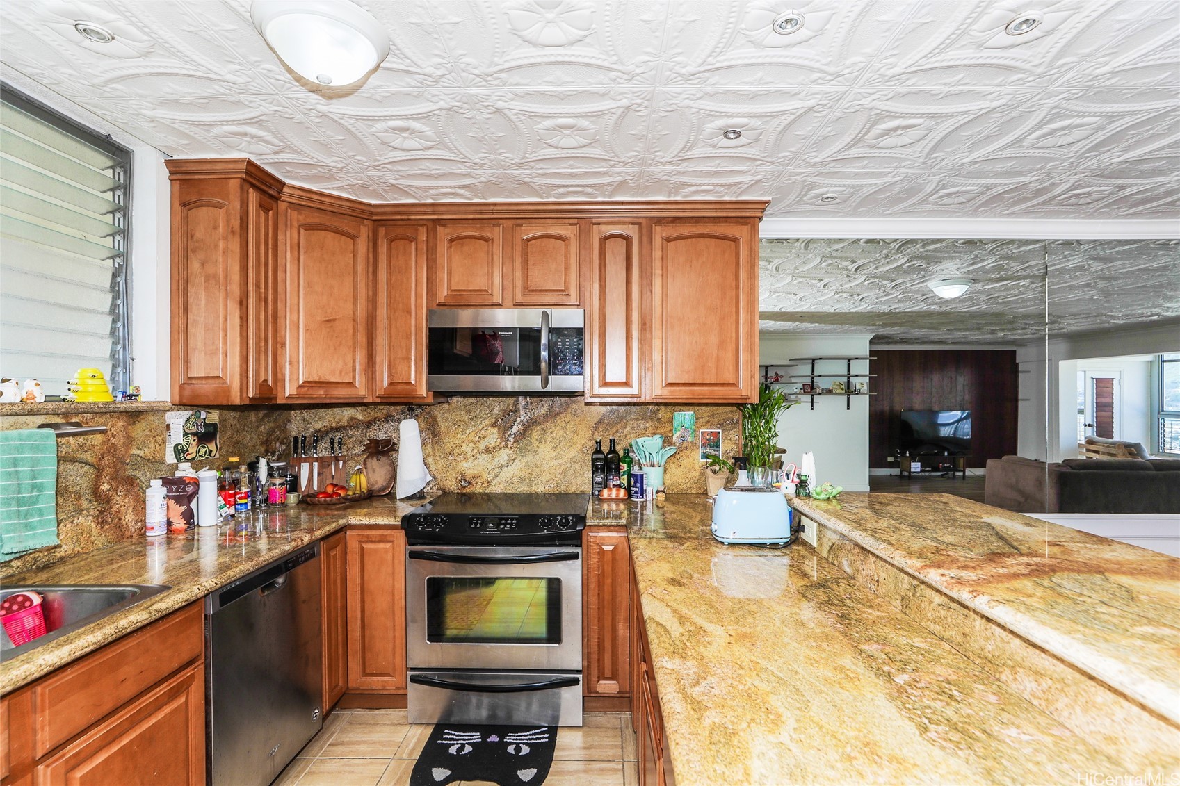 1717 Ala Wai Boulevard 2 Phii (3102) Property Photo 4