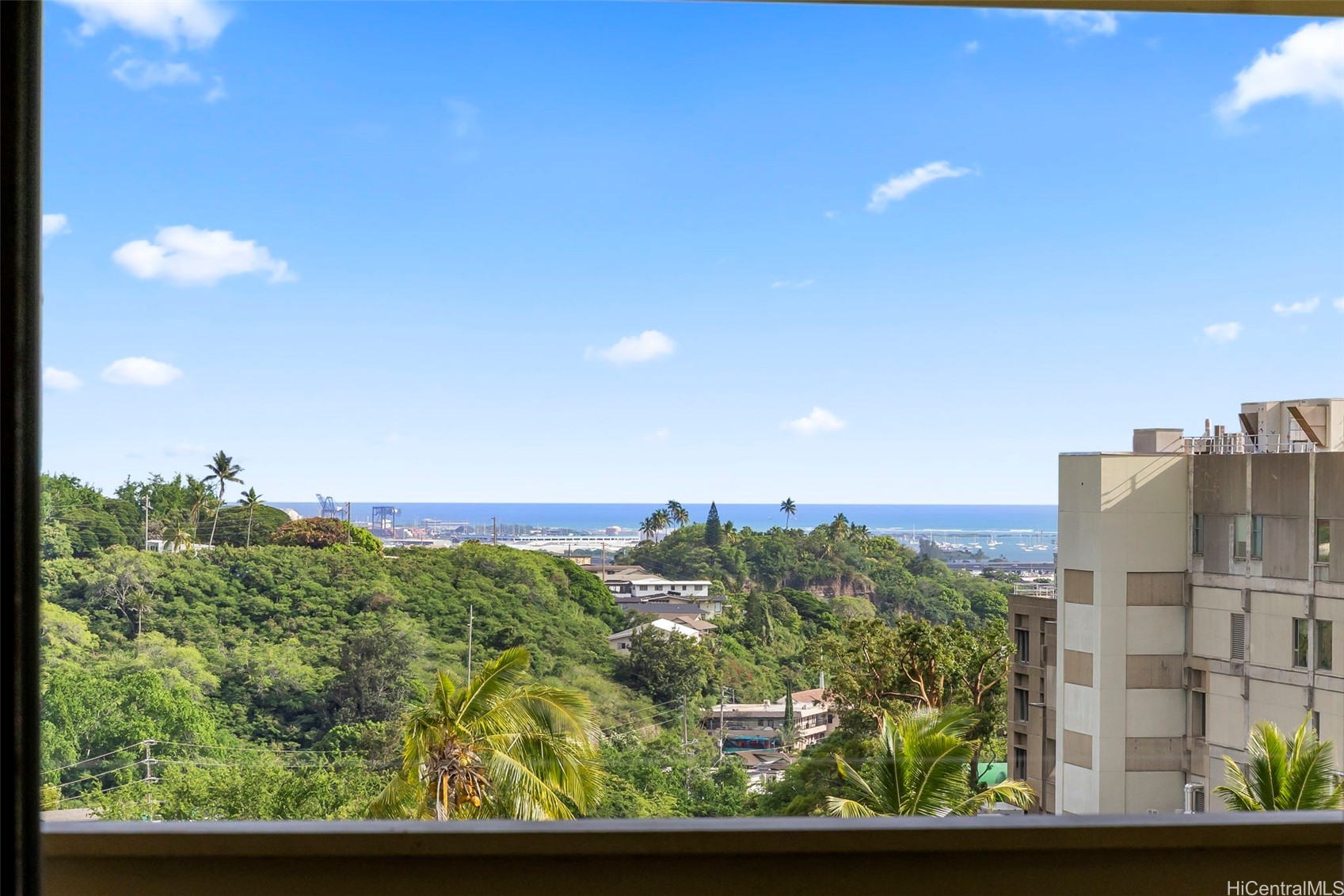 1309 Moanalualani Way 14f Property Photo 1