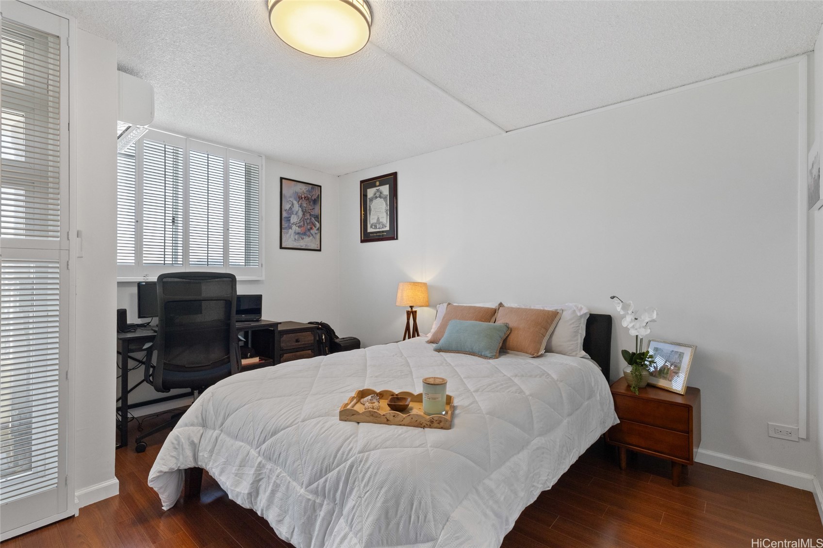 927 Prospect Street 604 Property Photo 4