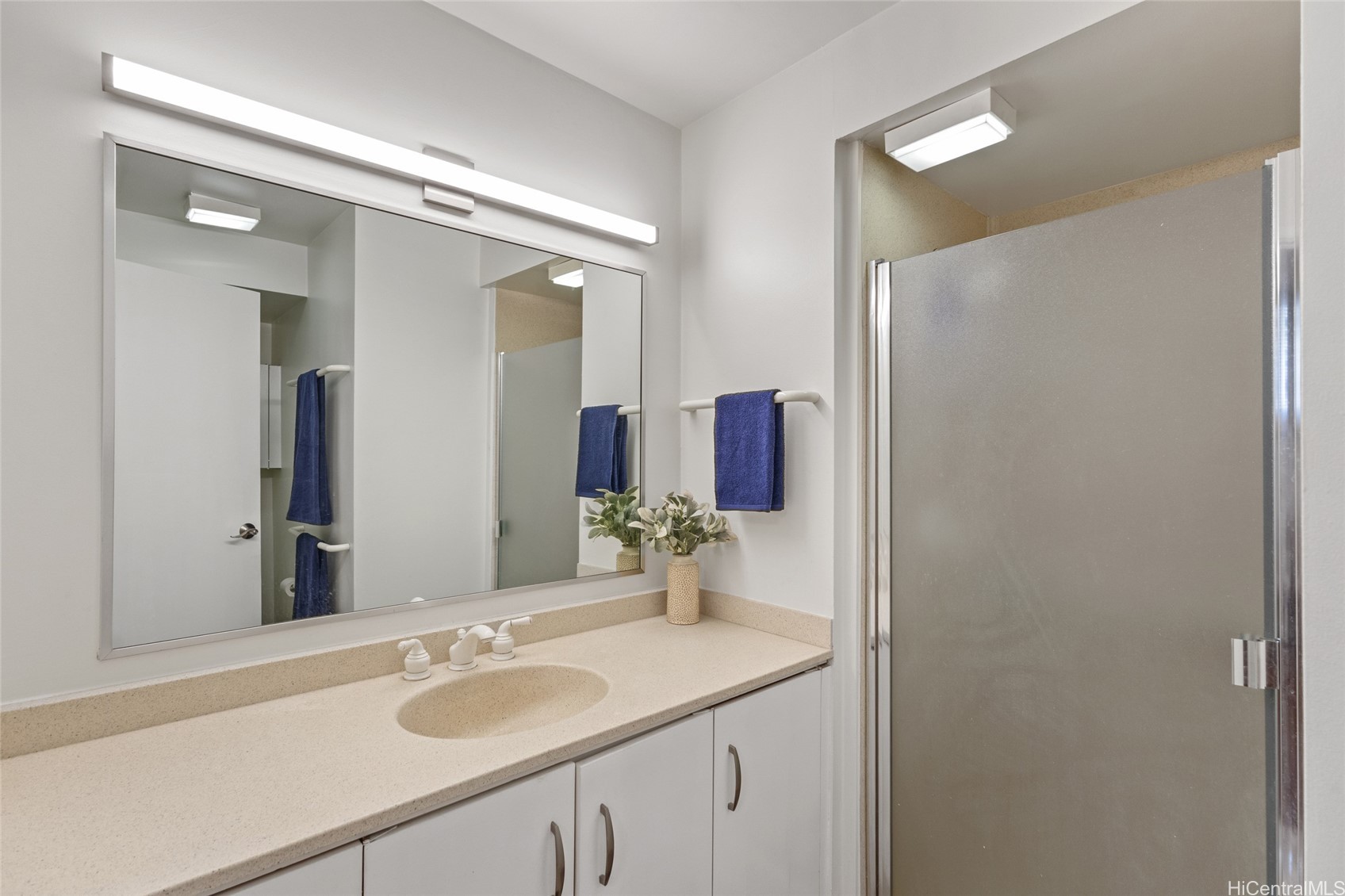 927 Prospect Street 604 Property Photo 8