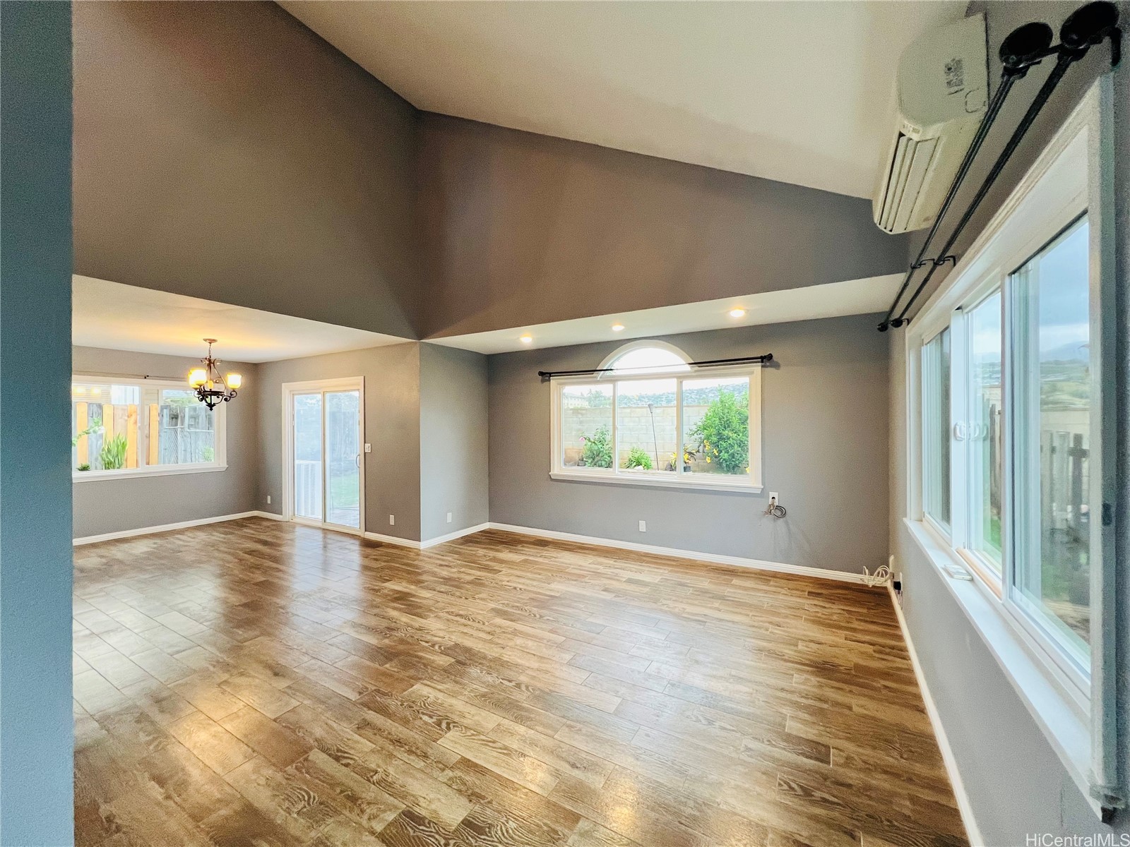 91-1058 Palala Street Property Photo 4
