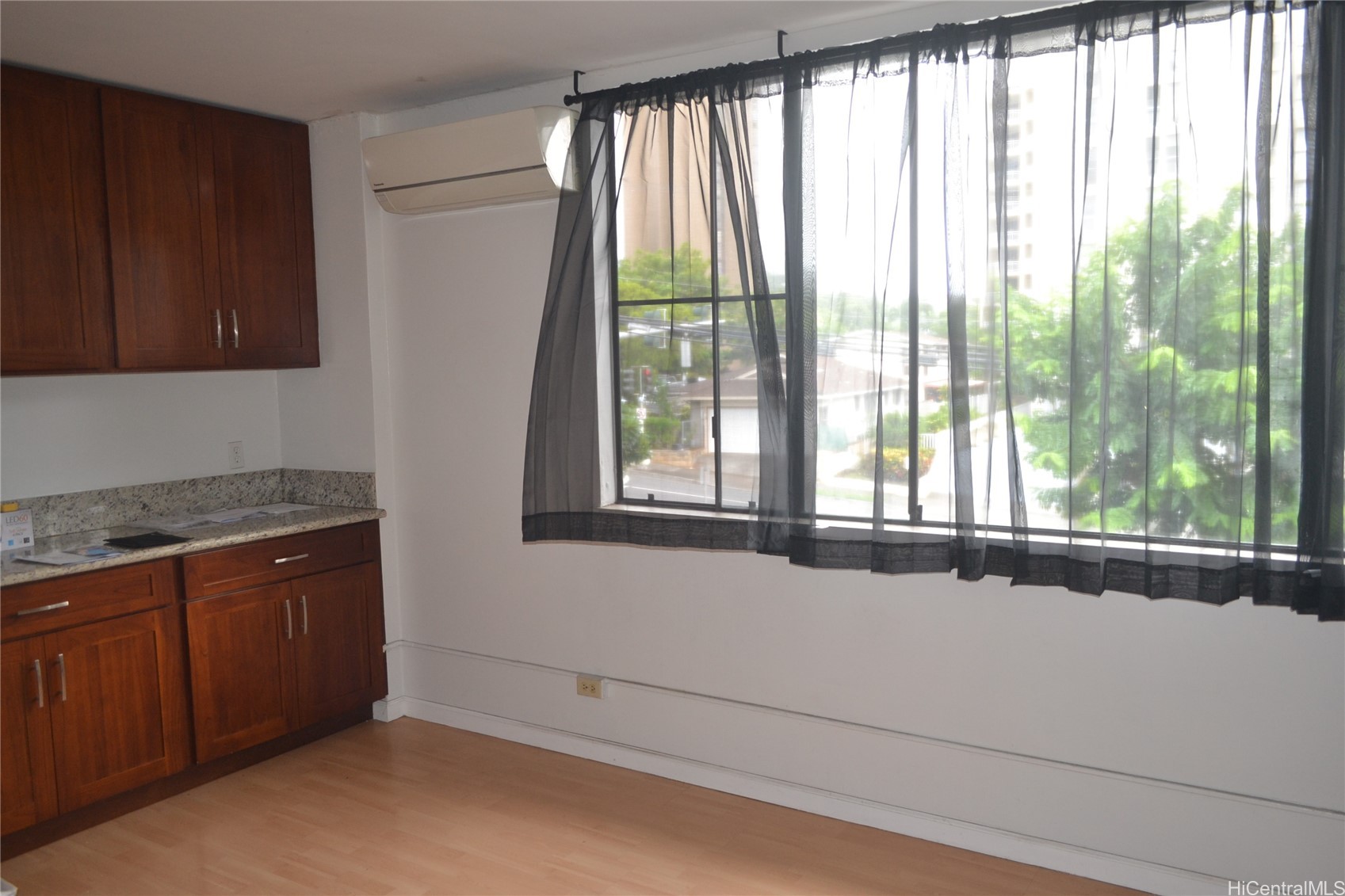 2050 Nuuanu Avenue 306 Property Photo 1