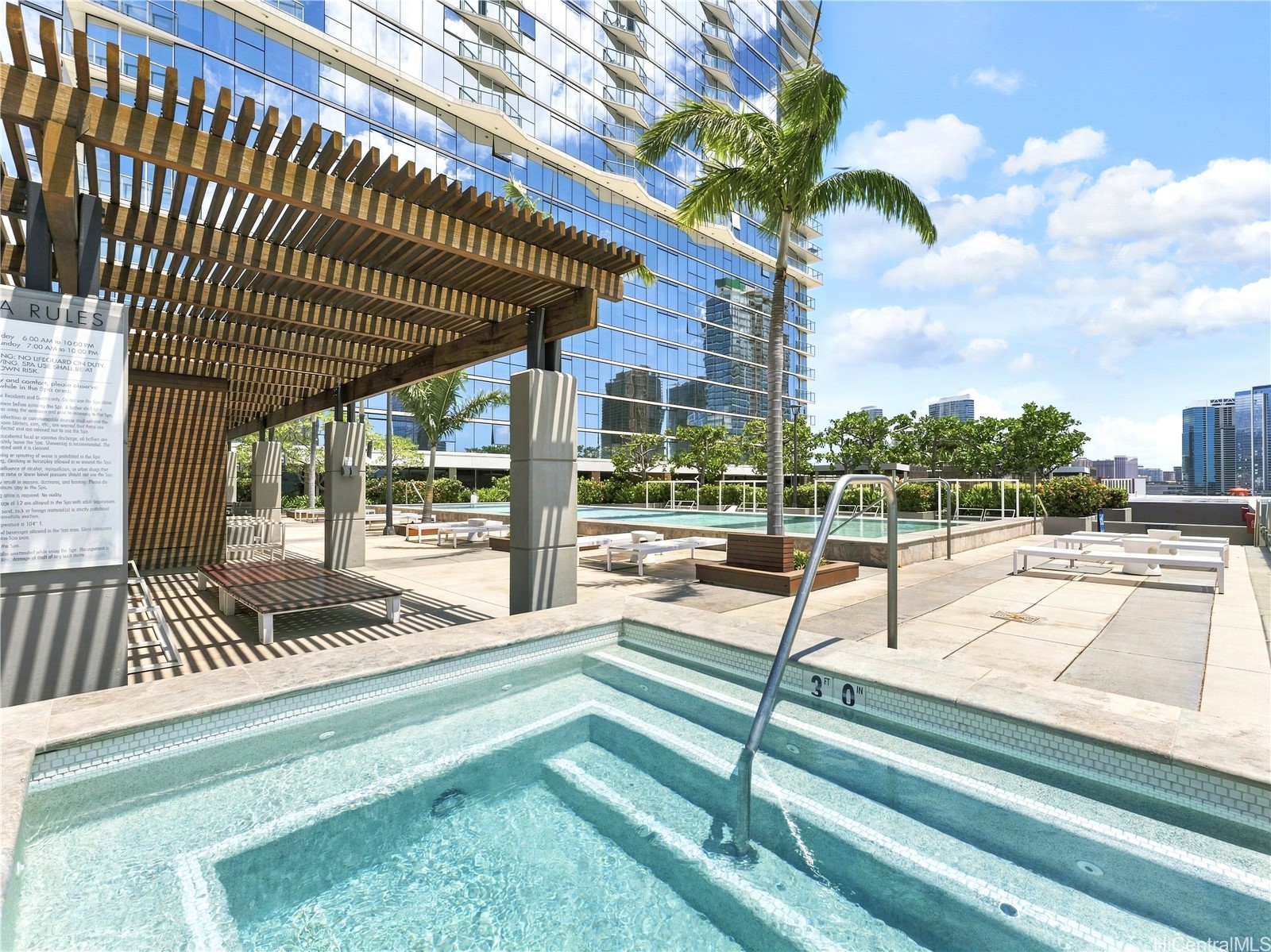 888 Kapiolani Boulevard 2002 Property Photo 12