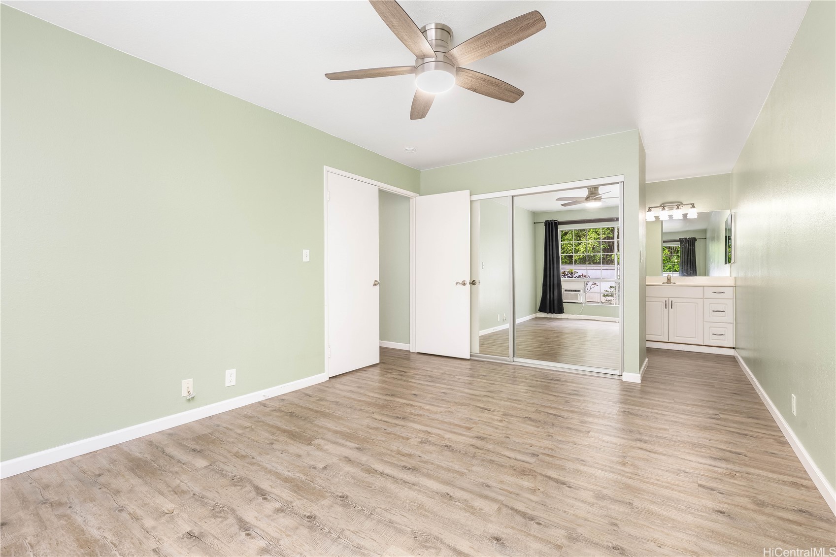 565 Mananai Place 27e Property Photo 11