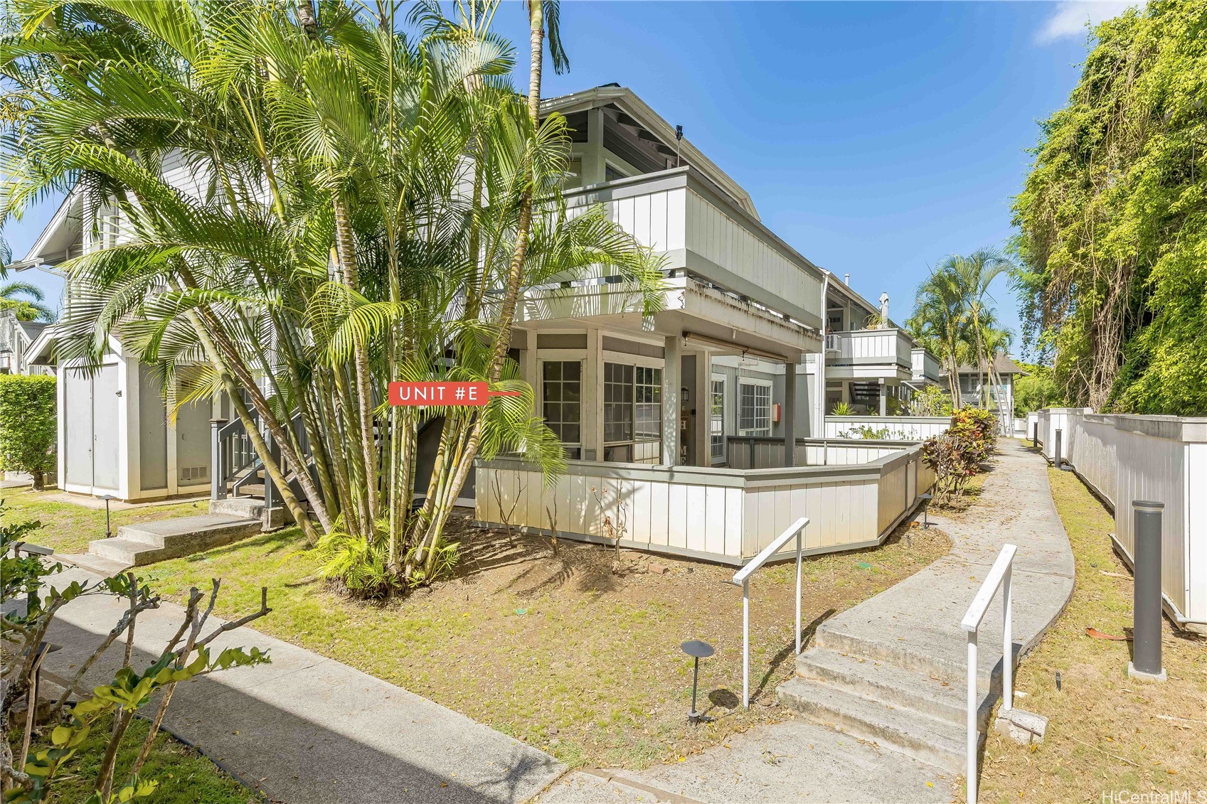 565 Mananai Place 27e Property Photo 16